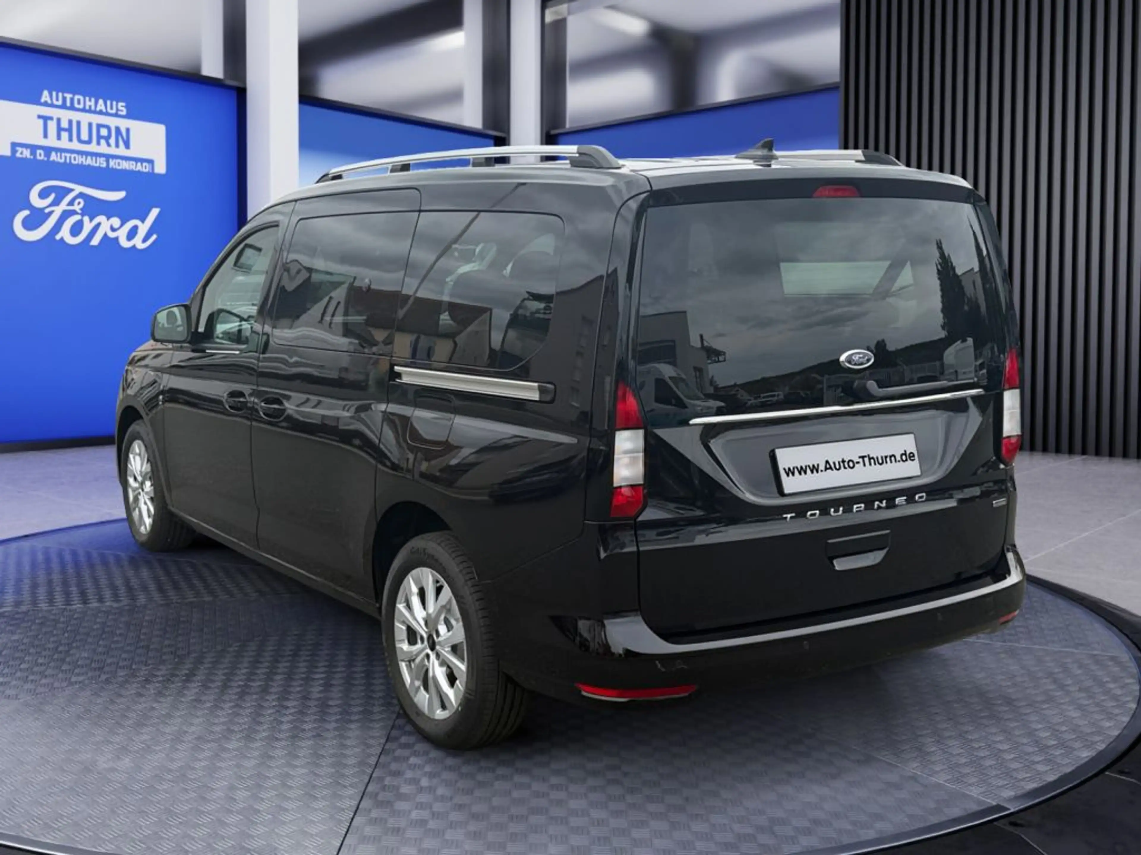 Ford Tourneo Connect Grand Titanium 1.5 PHEV *Fahrer-Pk* — photo 4