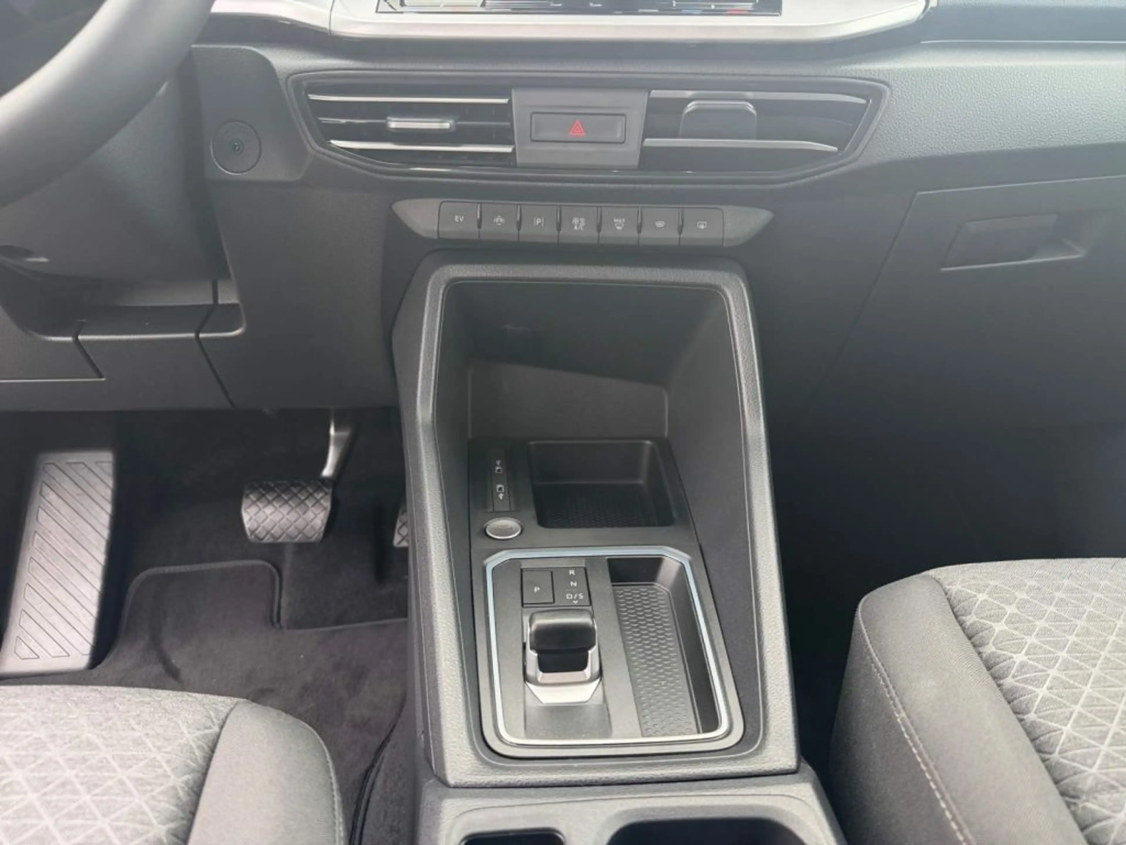 Ford Tourneo Connect Grand Titanium 1.5 PHEV *Fahrer-Pk* — photo 13