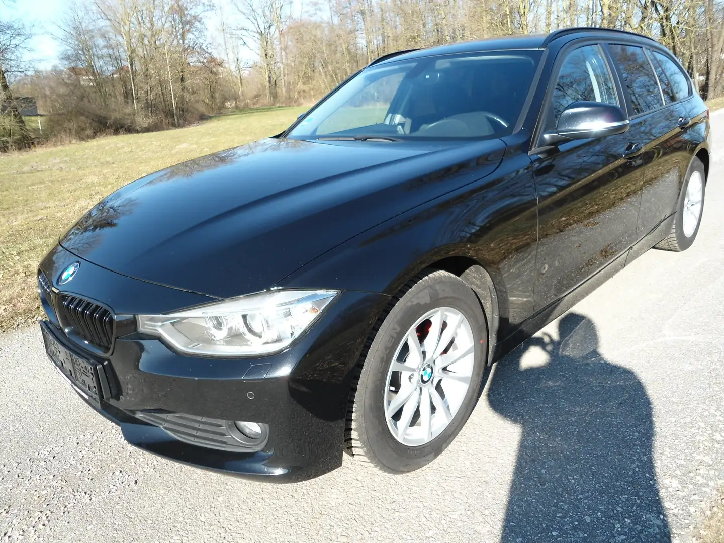 BMW 318 318 d Schwarz - 1