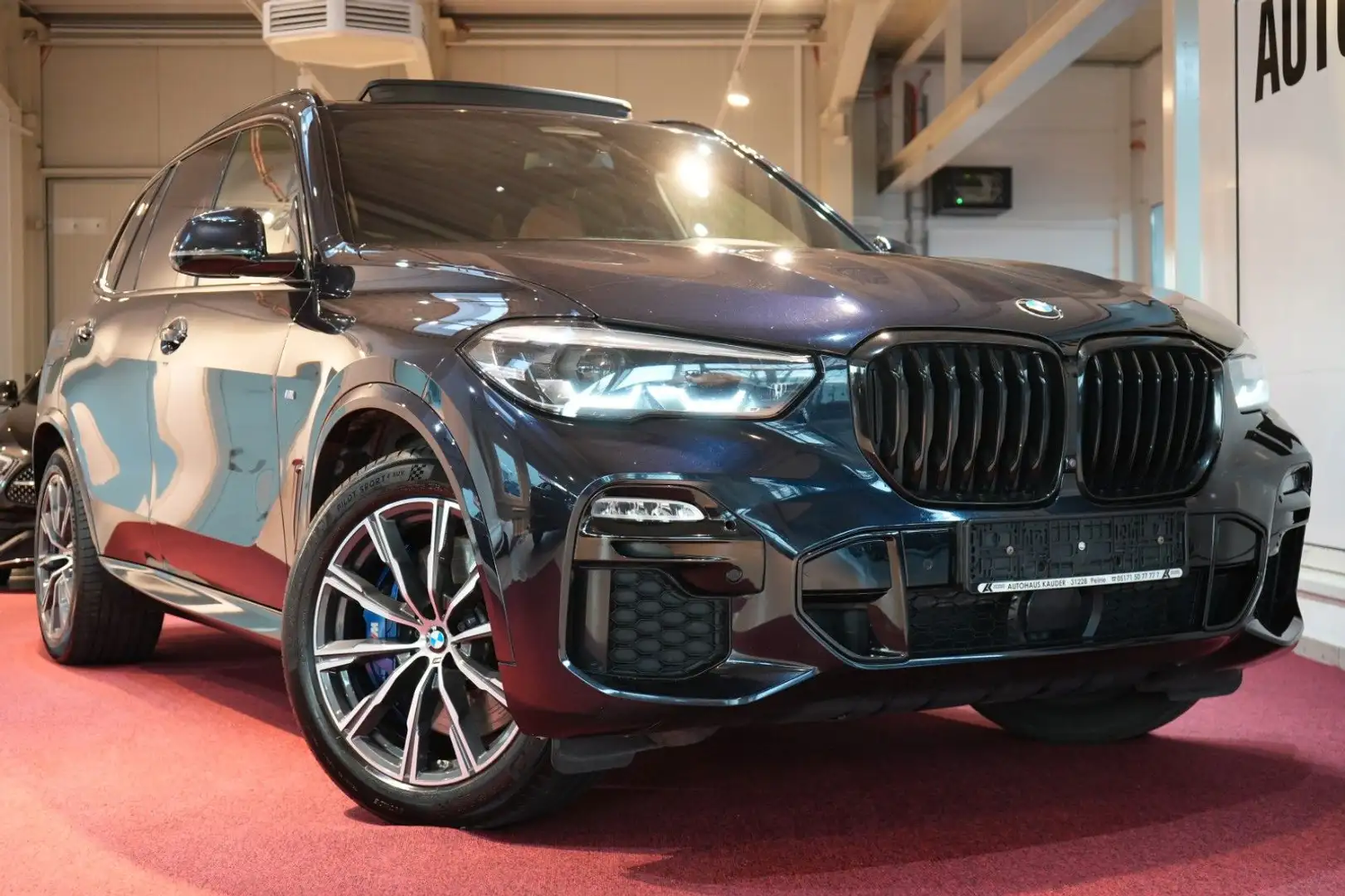 BMW X5 xDrive40i M-Sport *LED*Virtual*Navi*Pano*AHK* Schwarz - 1