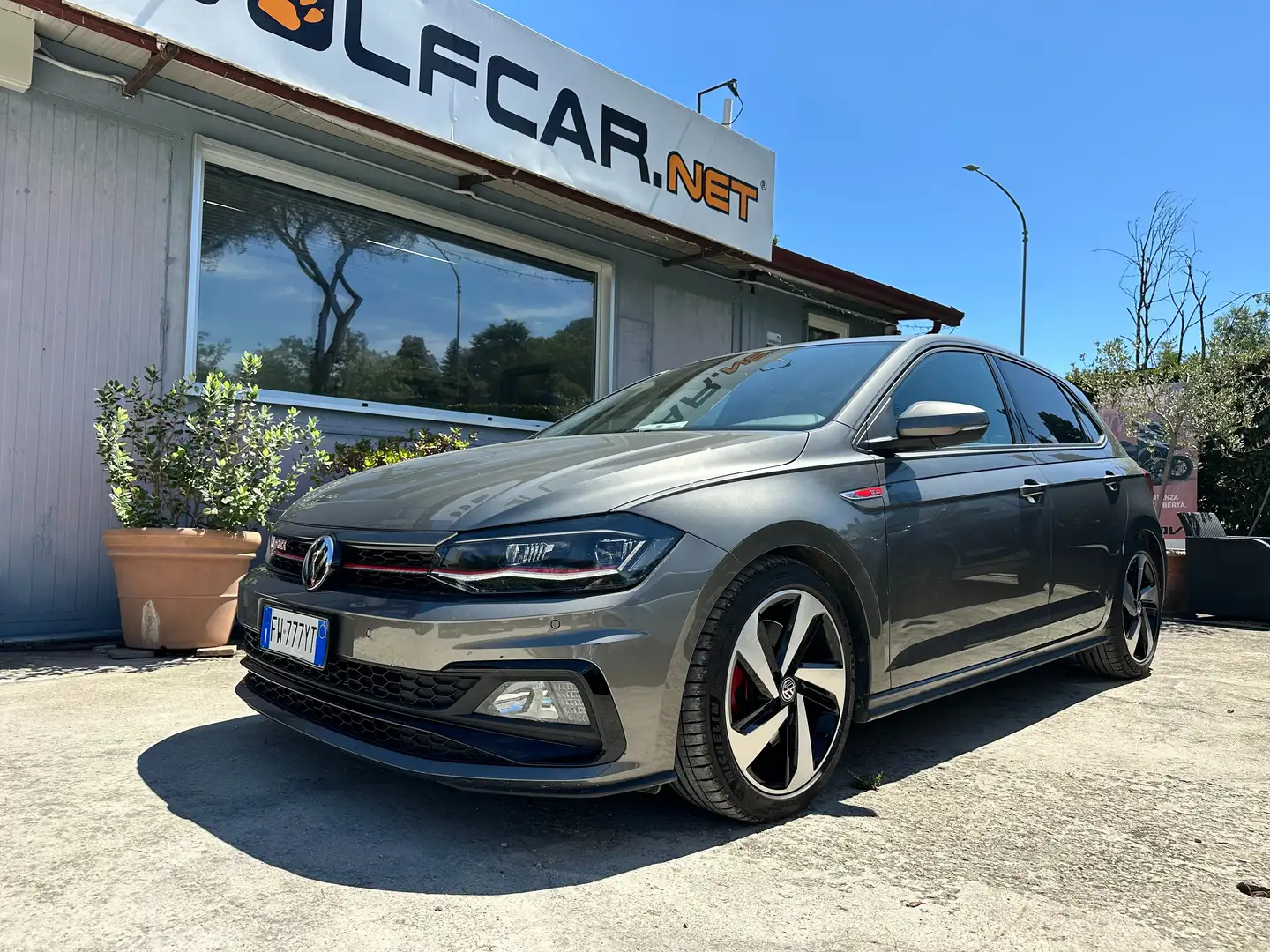 Volkswagen Polo GTI Polo 5p 2.0 tsi GTI 200cv dsg Grigio - 1