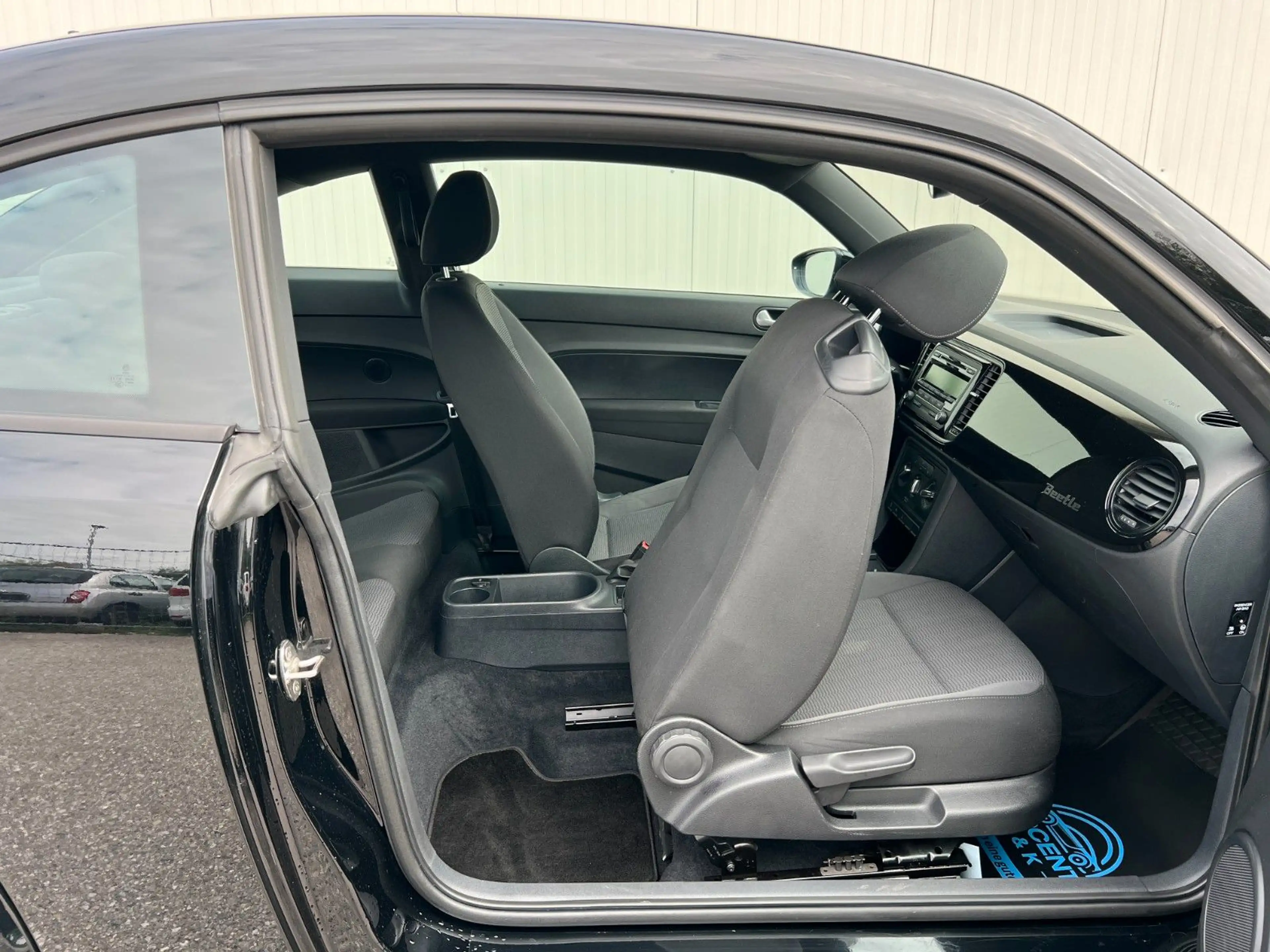 Volkswagen Beetle Lim. BMT *1.HAND*SHZ*STANDHEIZUNG* — photo 13