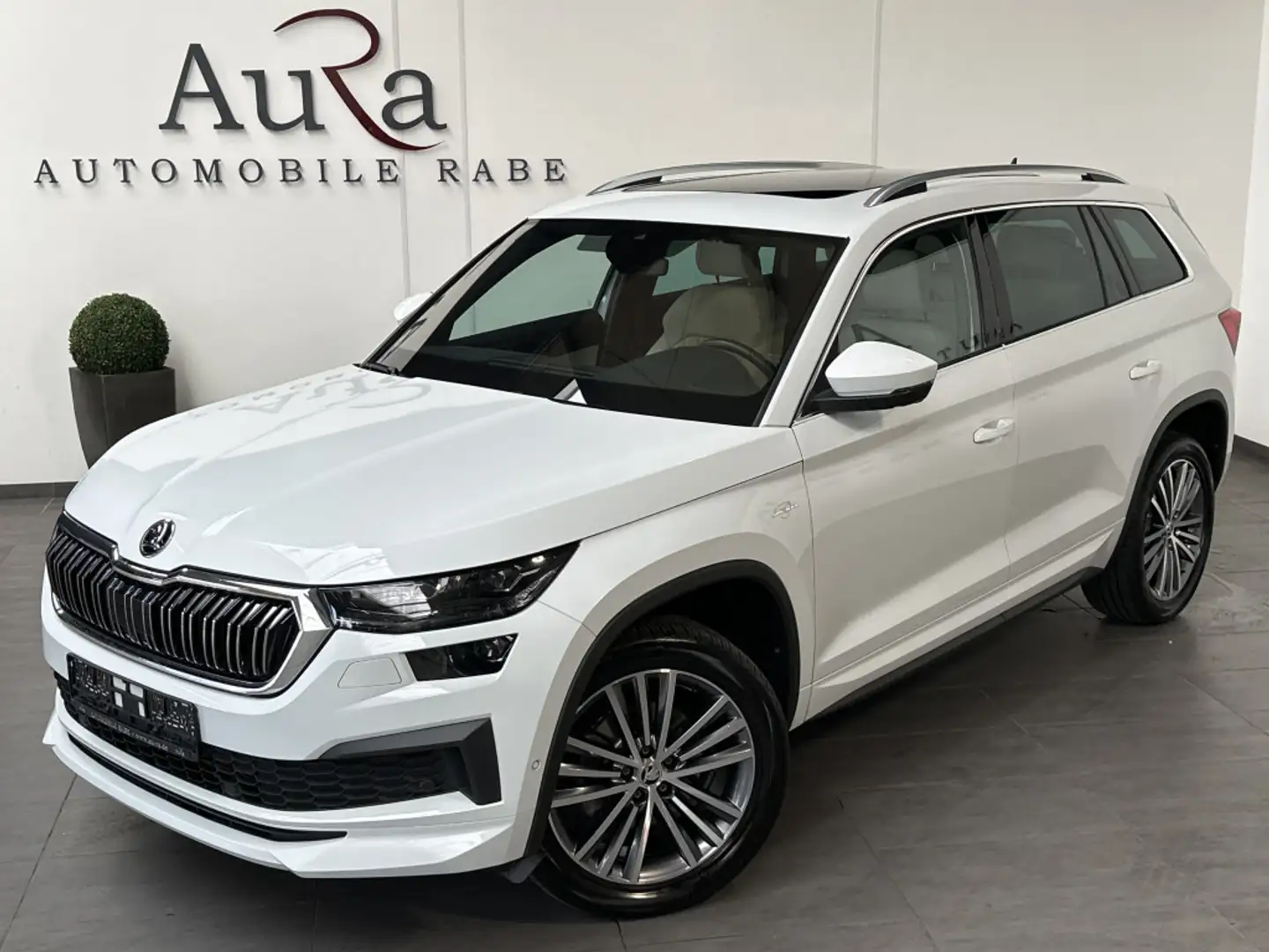 Skoda Kodiaq 2.0 TDI DSG L&K 4x4 NAV+LED+PANO+AHK+19ZO Weiß - 2