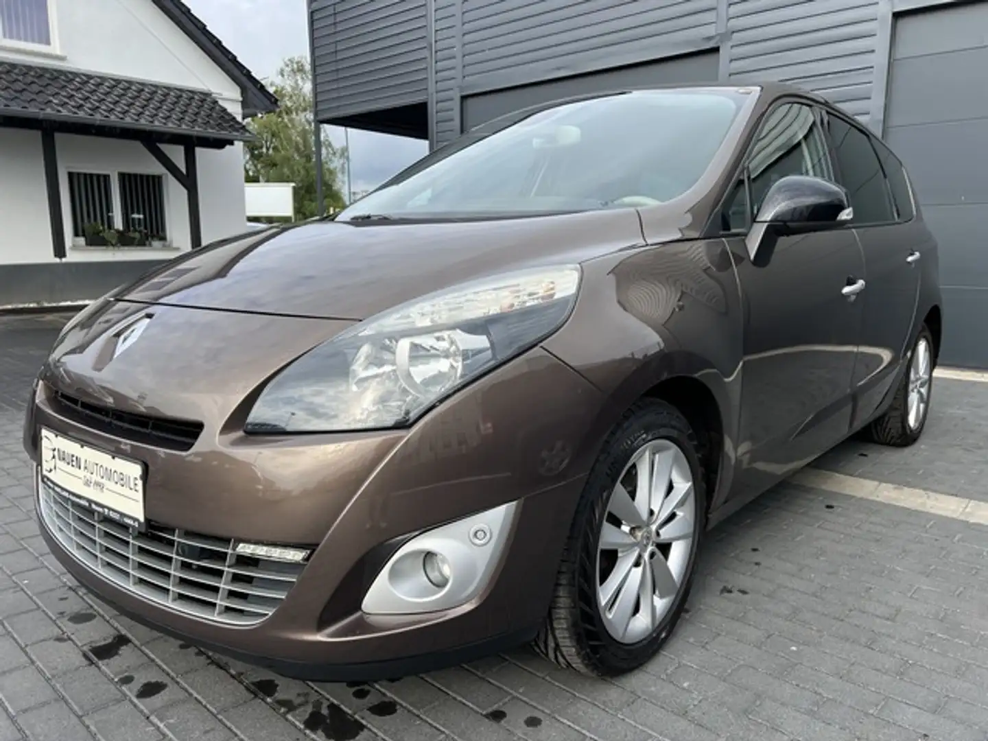 Renault Scenic III Grand Luxe +Leder+Navi+Keyles-Go+Alus+ Braun - 1