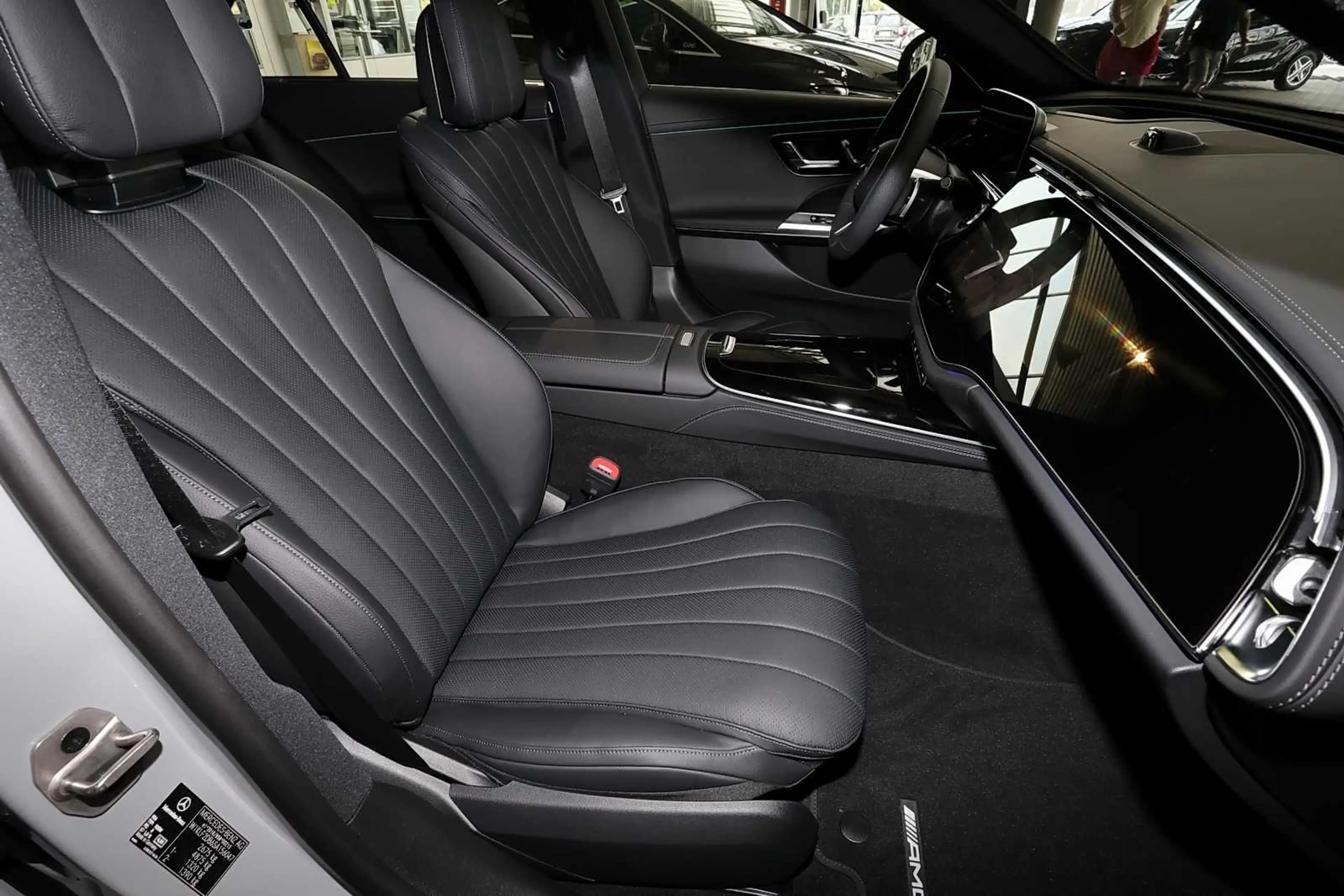 Mercedes-Benz E 450 d 4M AMG Multikontursitze+HUD+Fahrassist — photo 4