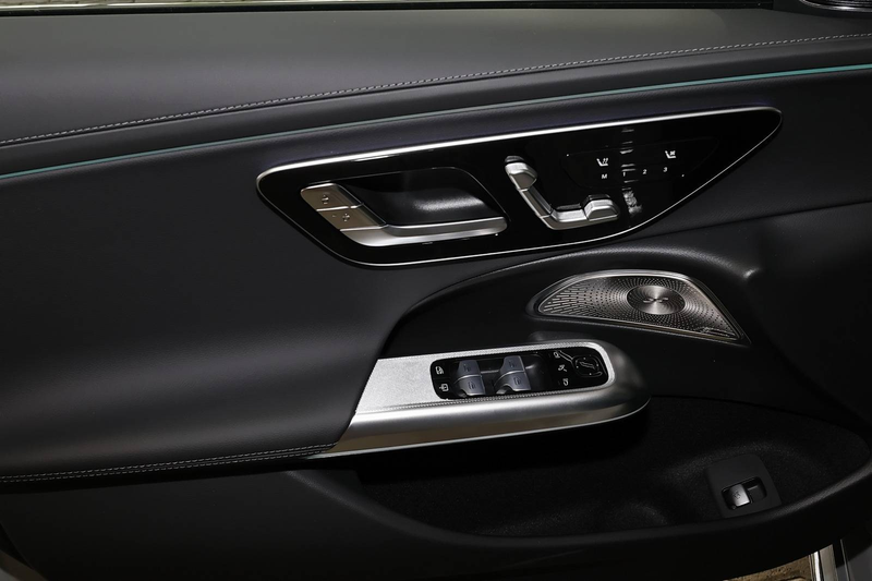 Mercedes-Benz E 450 d 4M AMG Multikontursitze+HUD+Fahrassist — photo 13