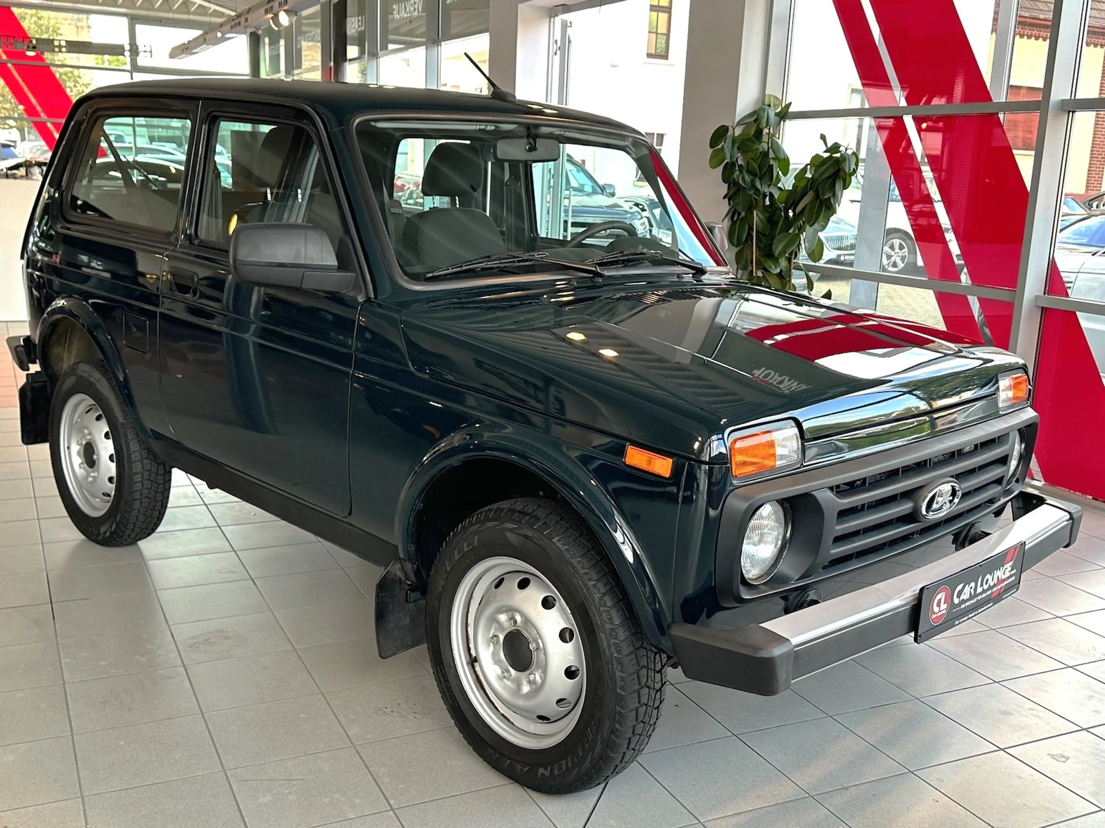 Lada Niva Legend 4x4 |Nur 10.TKM|MwSt| — photo 8
