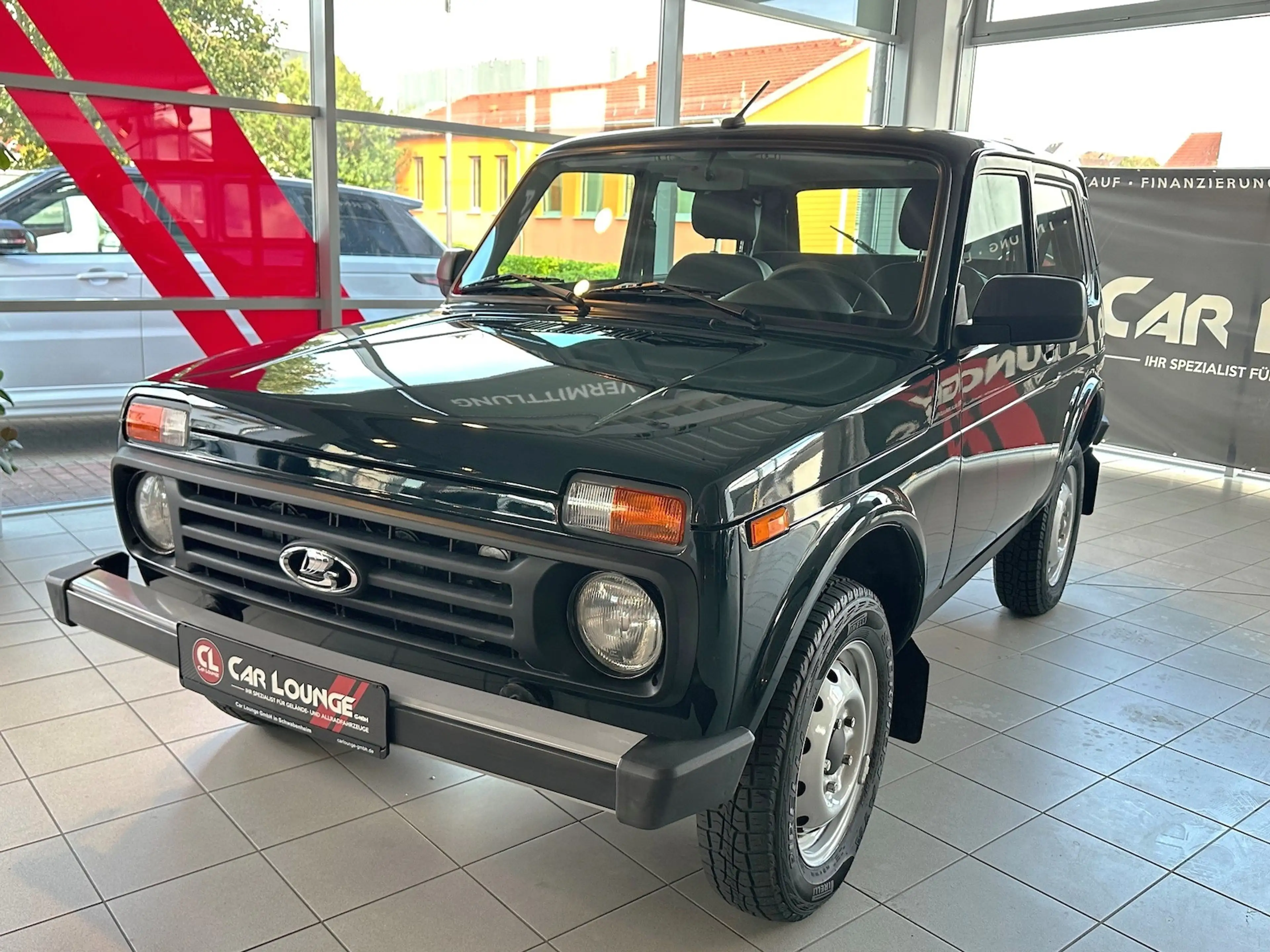 Lada Niva Legend 4x4 |Nur 10.TKM|MwSt|