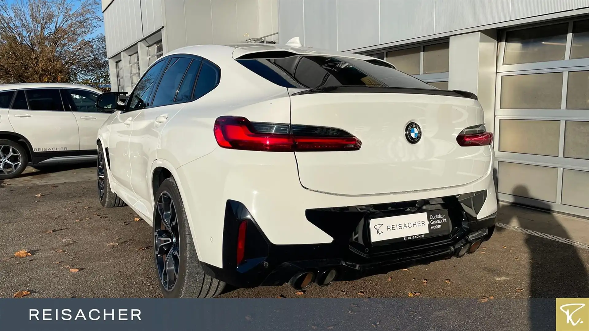 BMW X4 M Competition A Pano,AHK,DAProf,Leder,PA+,HUD Weiß - 2