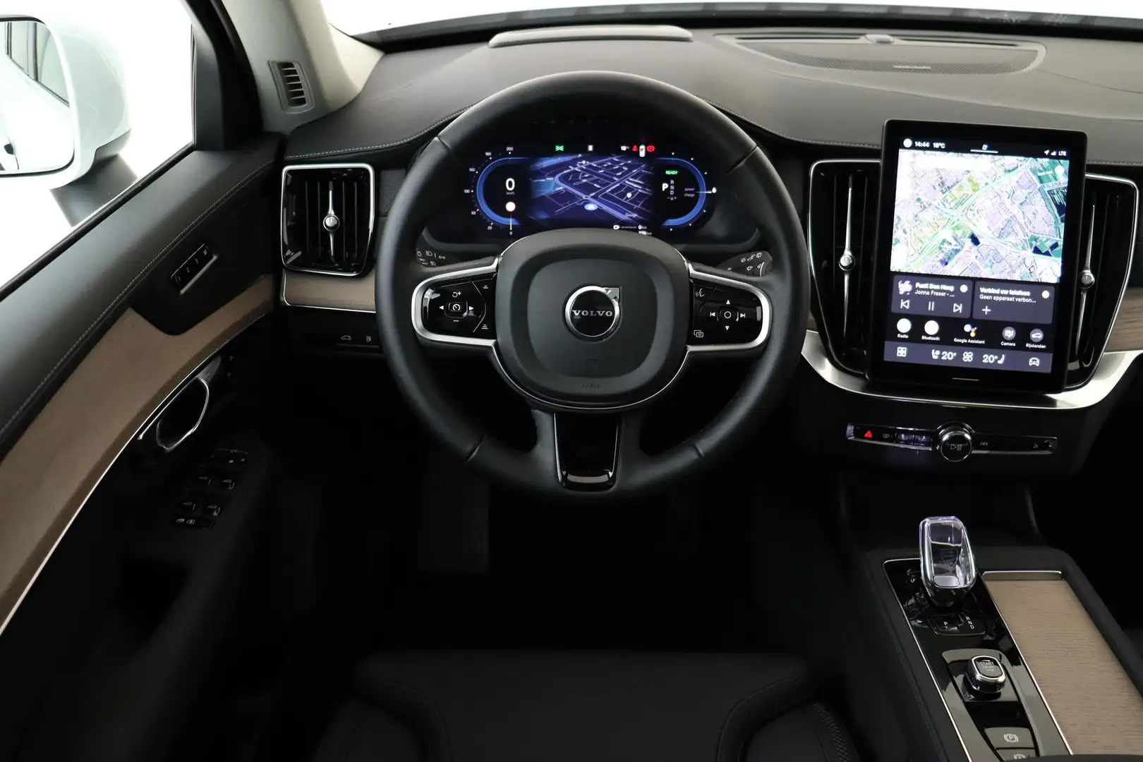 Volvo XC90 II T8 PLUG-IN HYBRID AWD PLUS BRIGHT -PANO.DAK|LUC Wit - 2