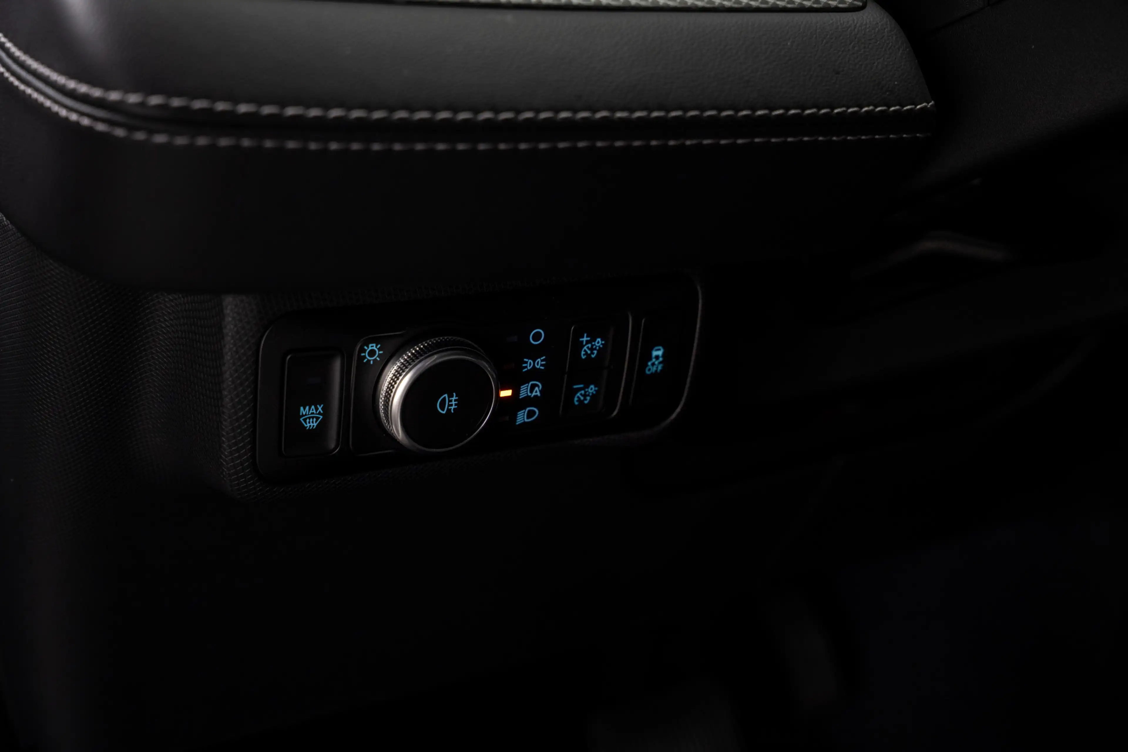 Ford Mustang Mach-E RWD 75 kWh B&O - 360 Camera - Leder - Parelmoer me — photo 27