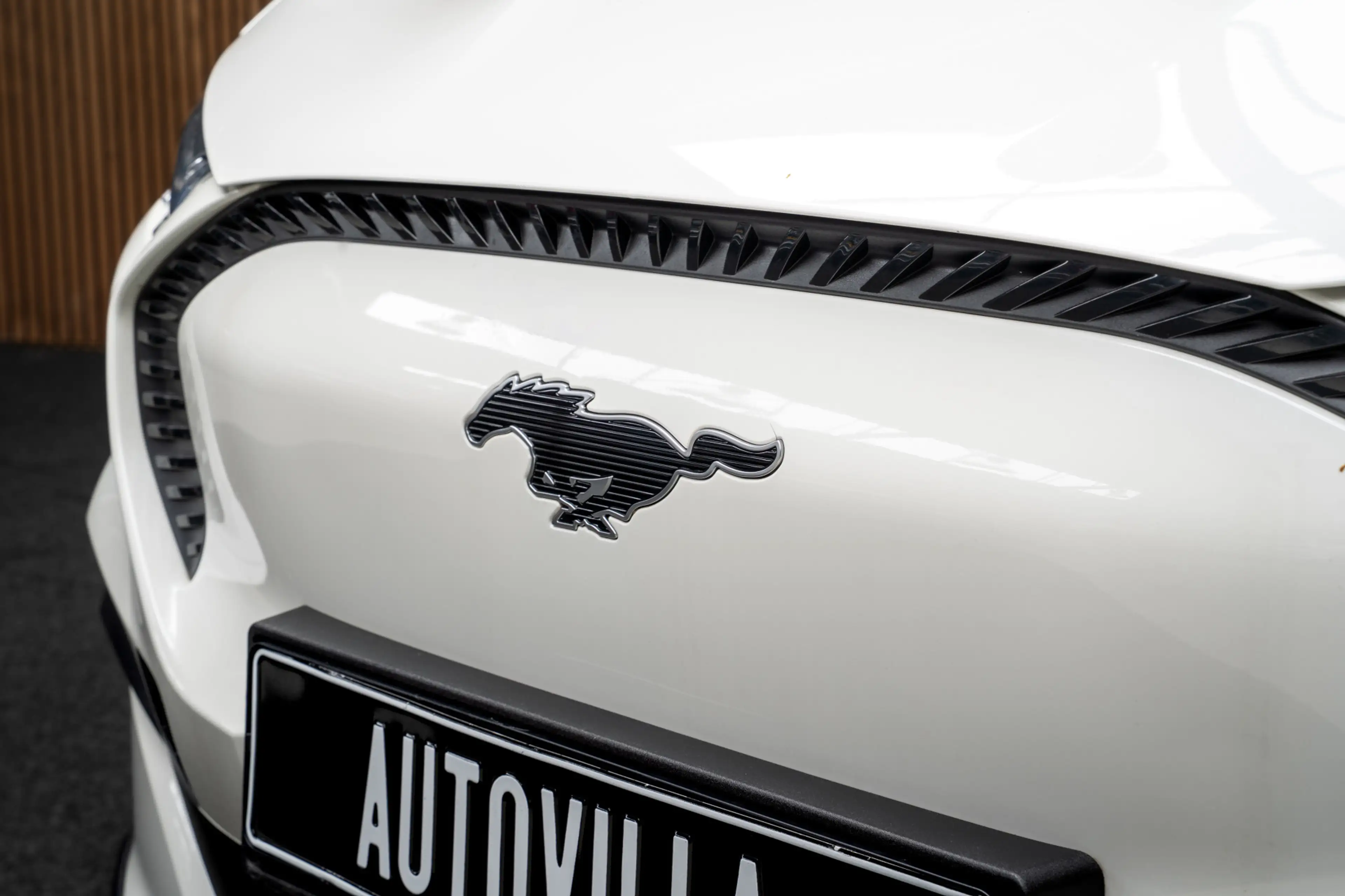 Ford Mustang Mach-E RWD 75 kWh B&O - 360 Camera - Leder - Parelmoer me — photo 9