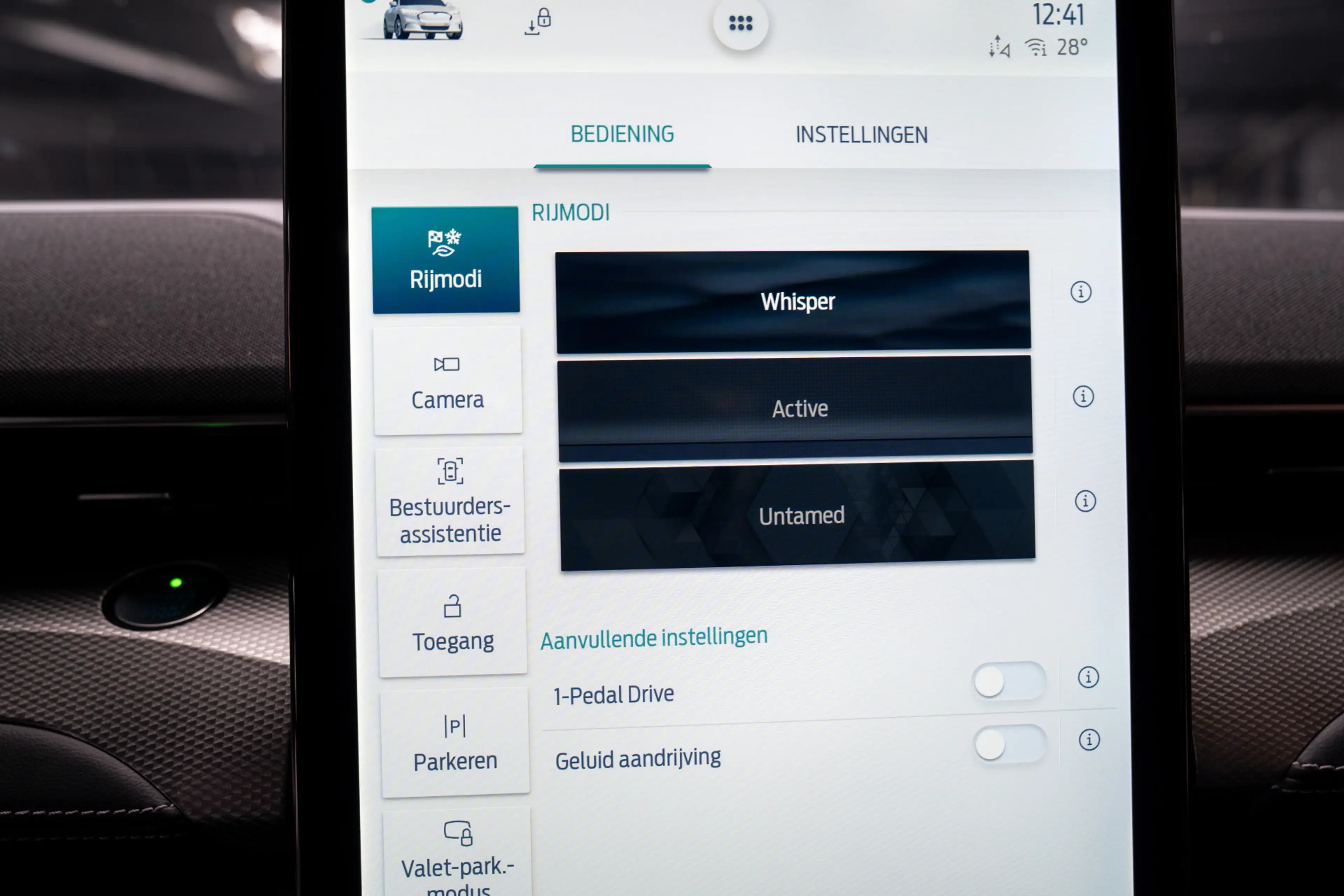 Ford Mustang Mach-E RWD 75 kWh B&O - 360 Camera - Leder - Parelmoer me — photo 19