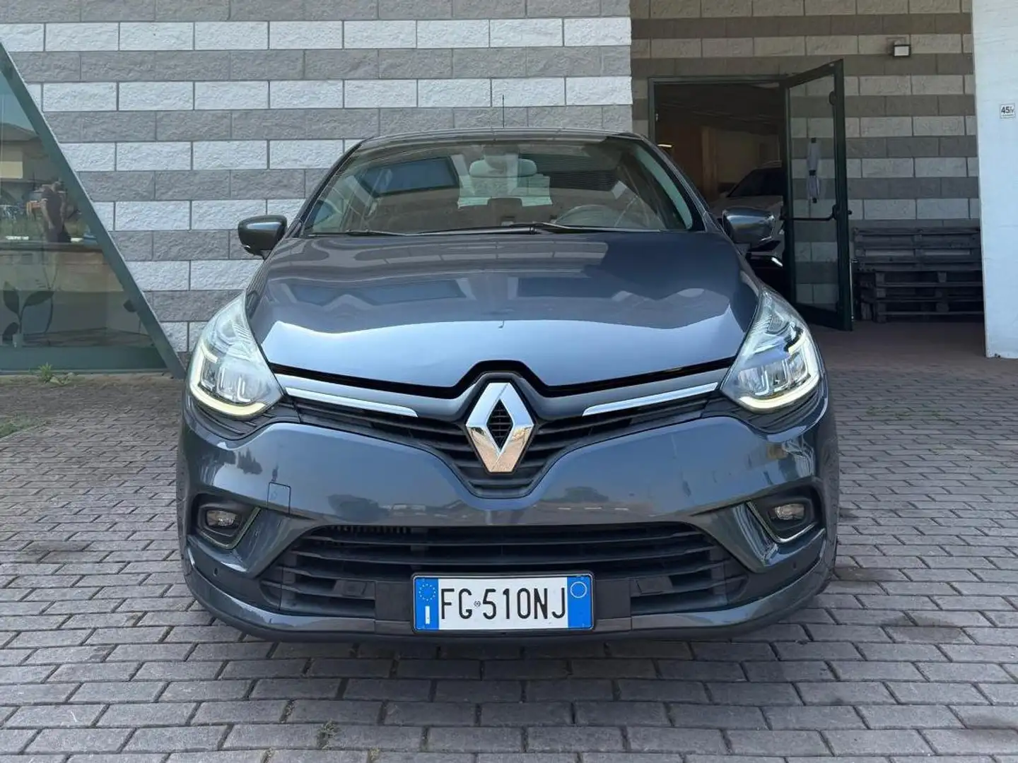 Renault Clio Clio 1.5 dci energy Zen 90cv edc Gris - 1
