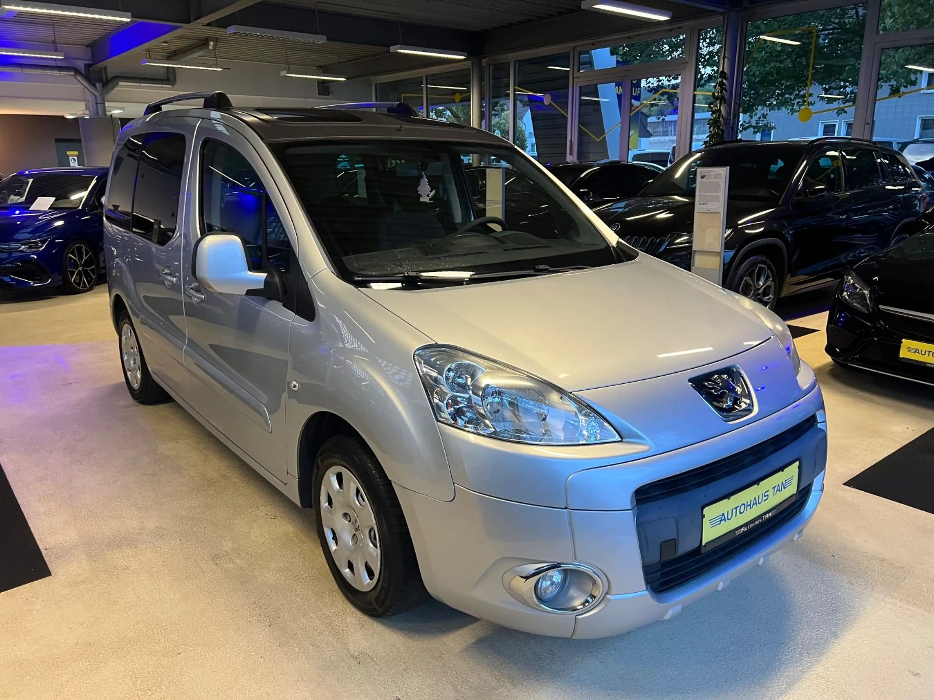 Peugeot Partner Tepee Family * 1.HAND * — photo 9
