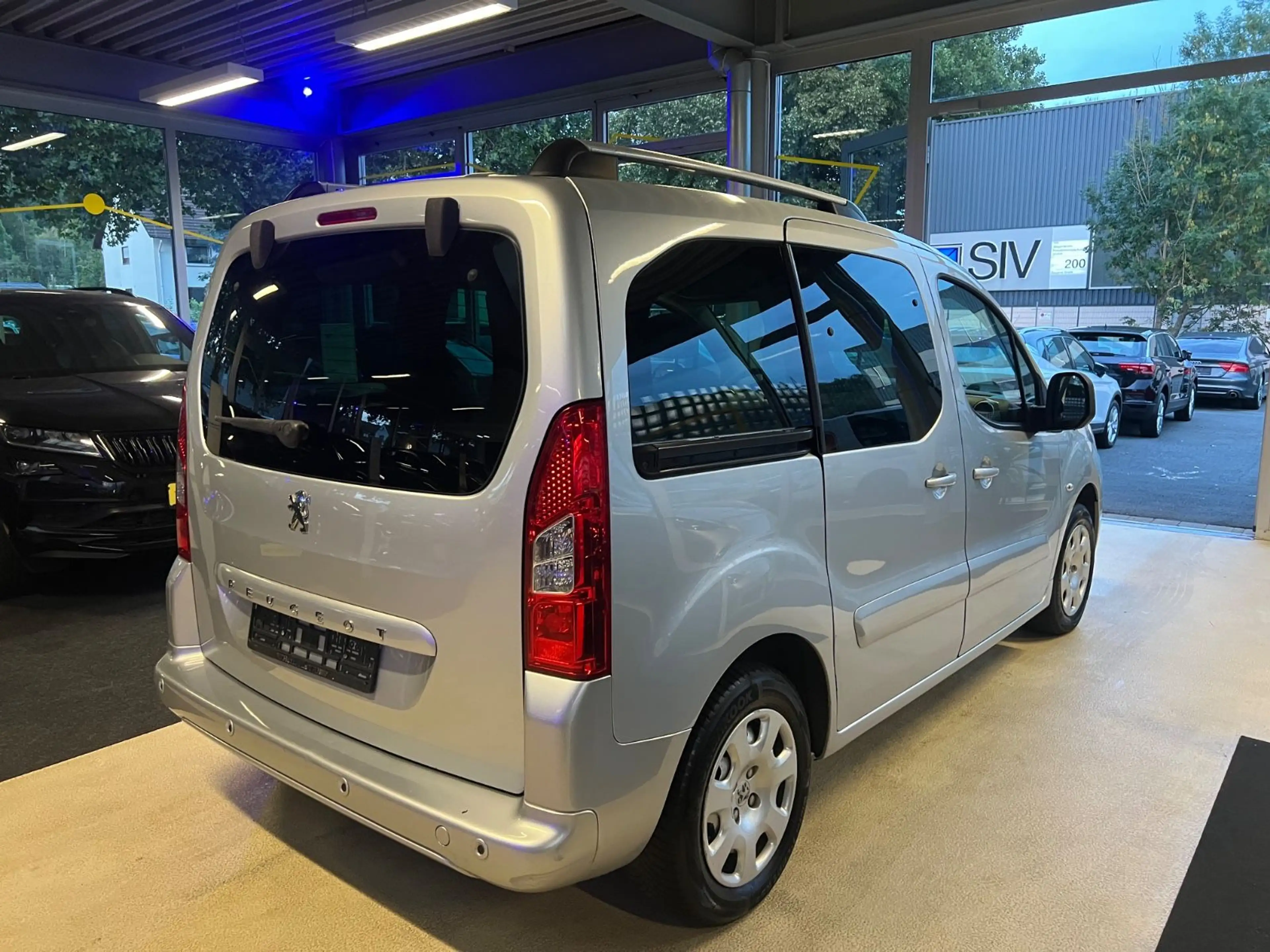 Peugeot Partner Tepee Family * 1.HAND * — photo 7