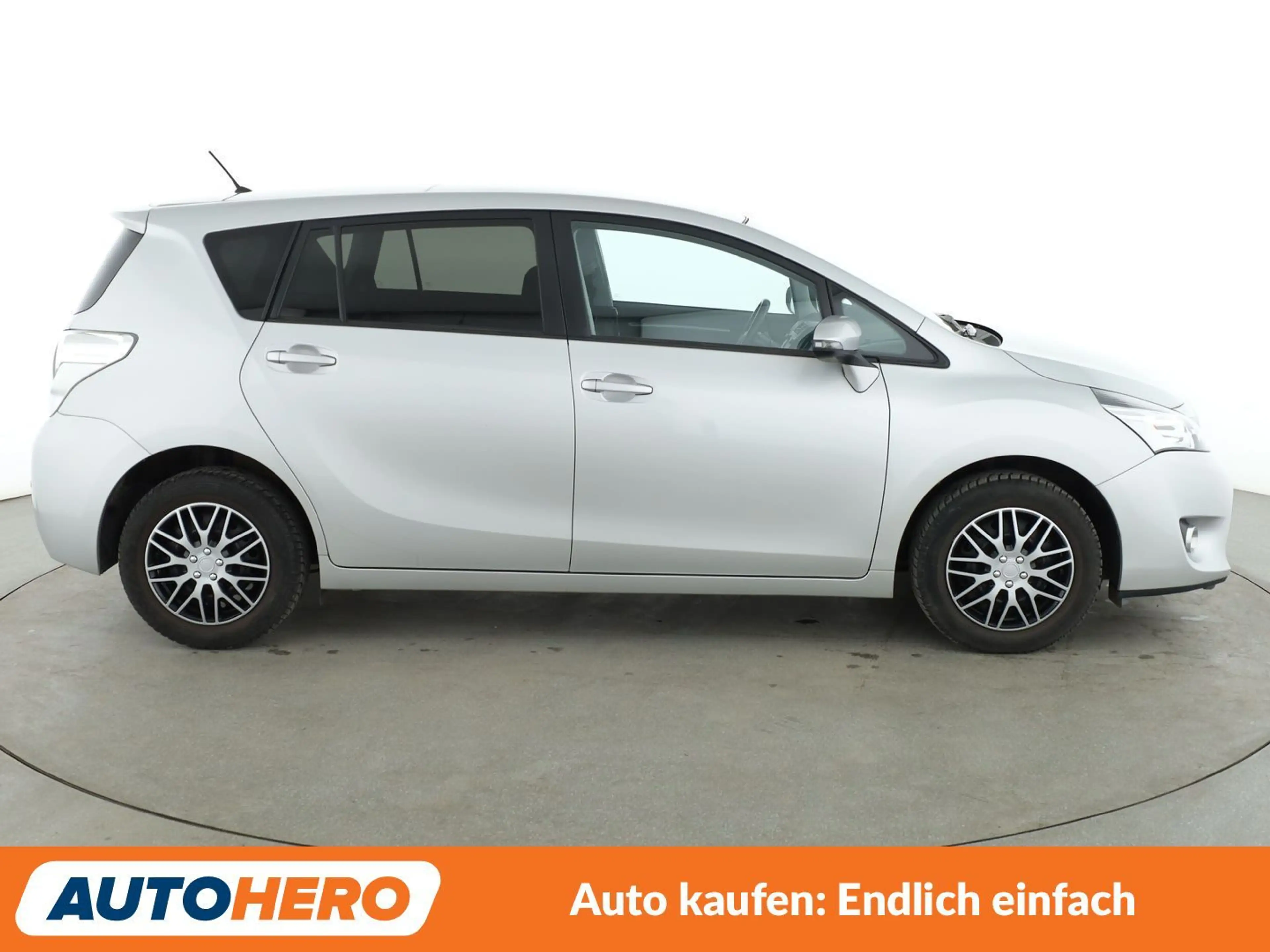 Toyota Verso 1.8 Edition-S*NAVI*TEMPO*CAM*PDC*SHZ* — photo 7