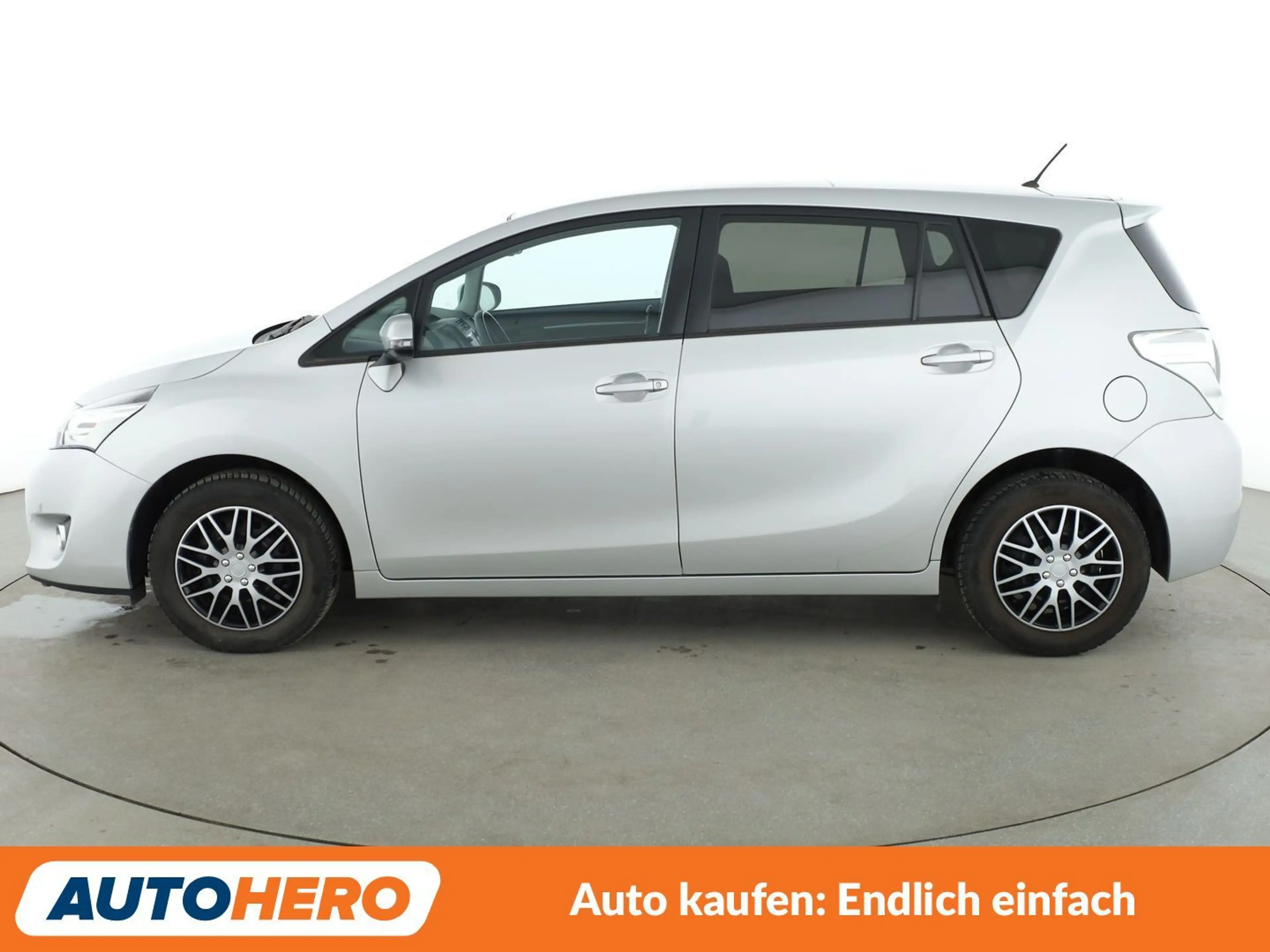 Toyota Verso 1.8 Edition-S*NAVI*TEMPO*CAM*PDC*SHZ* — photo 3