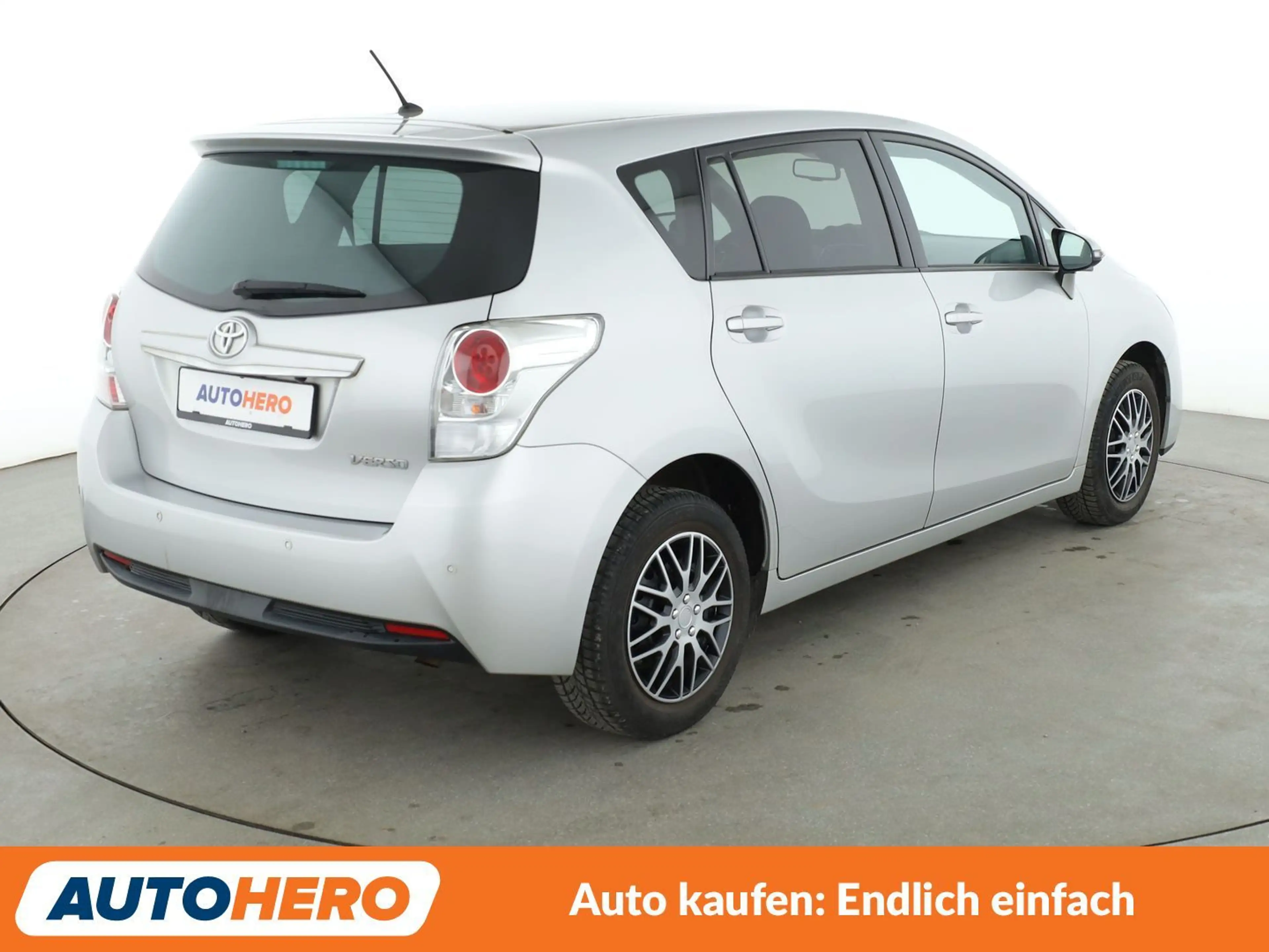 Toyota Verso 1.8 Edition-S*NAVI*TEMPO*CAM*PDC*SHZ* — photo 6