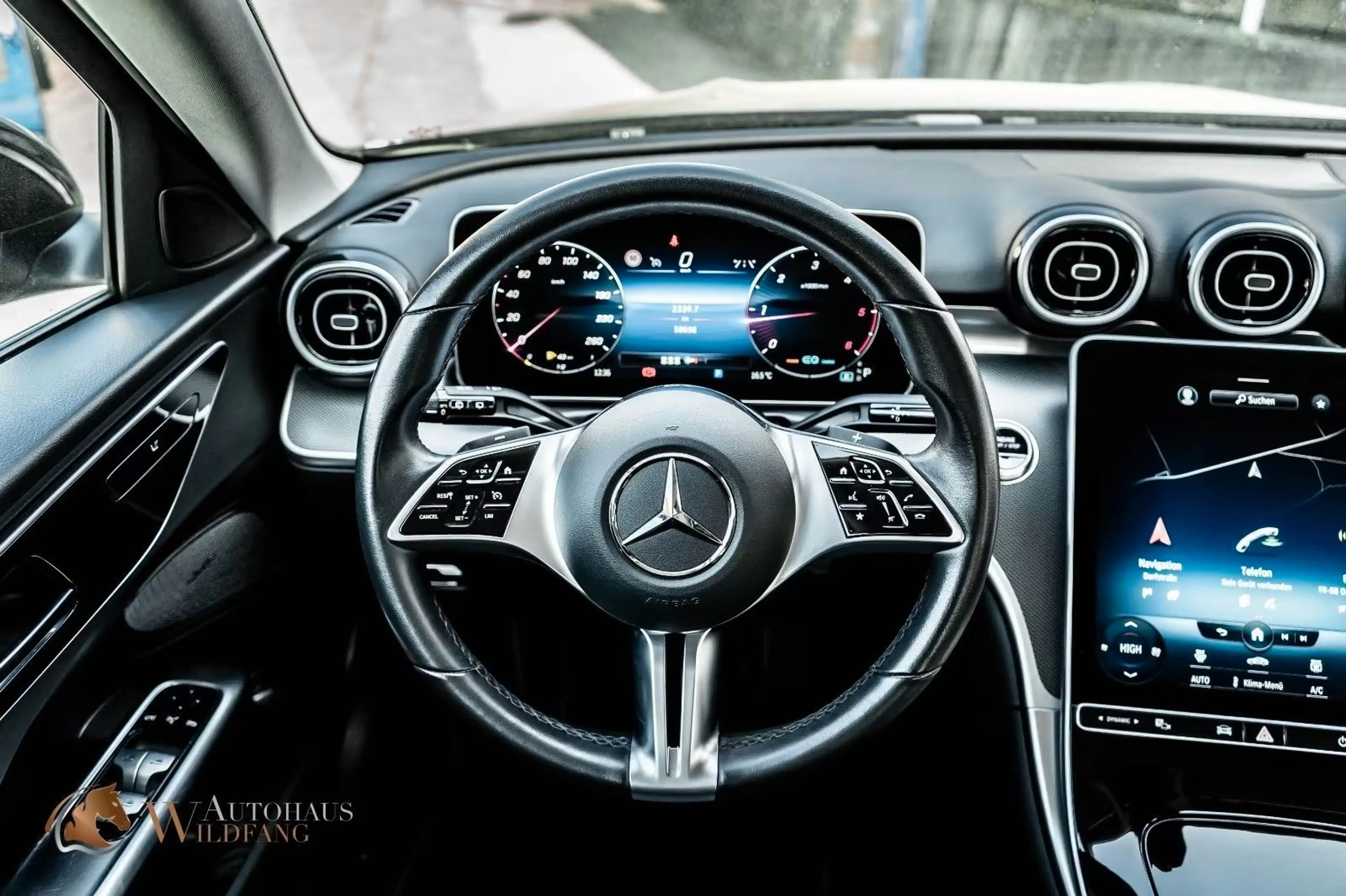 Mercedes-Benz C 220 d T AVANTGARDE AHK LED KAM. — photo 11