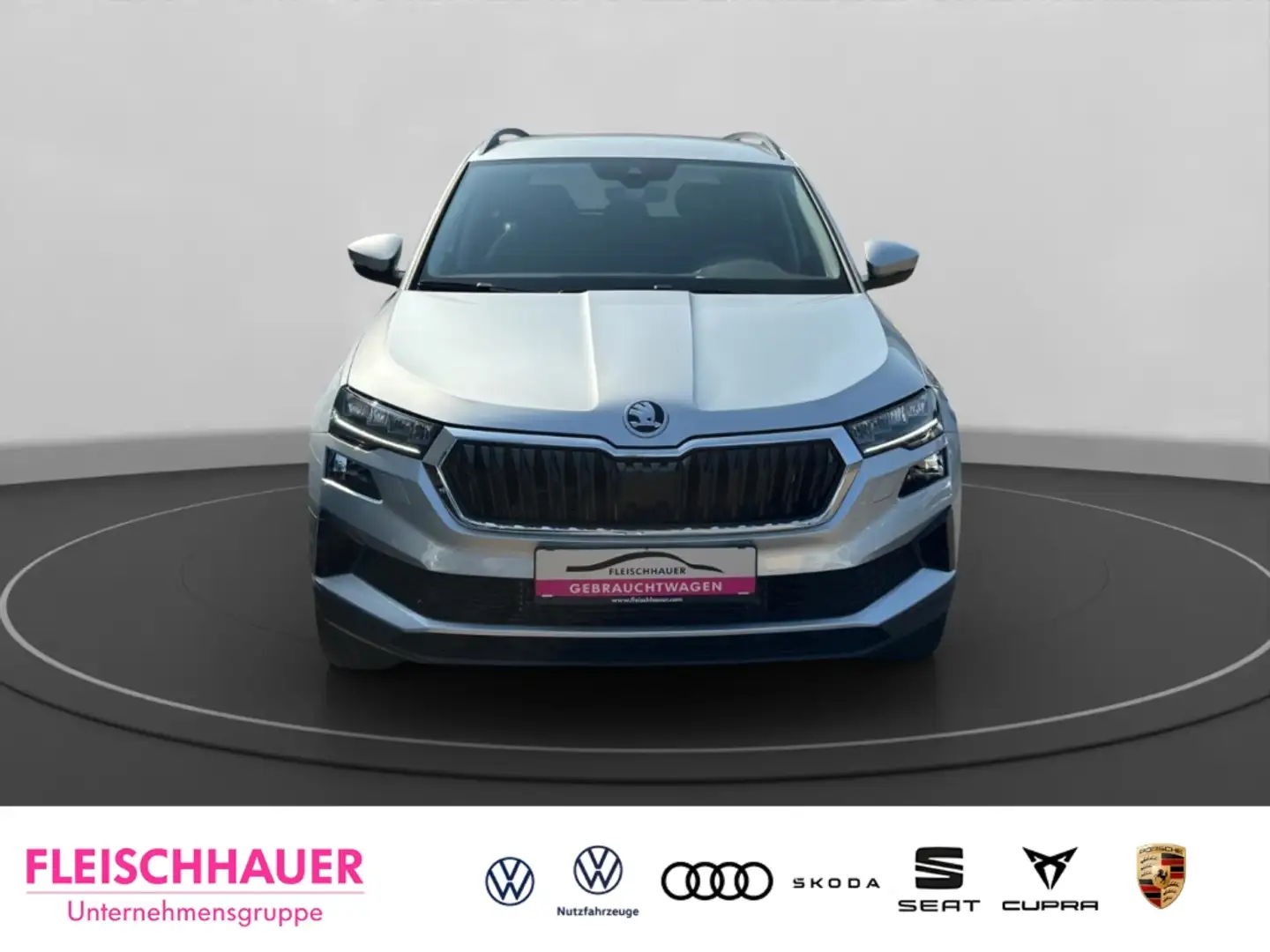 Skoda Karoq Selection 1.5 TSI Navi,PDC,LED,virtual cockpit Plateado - 2