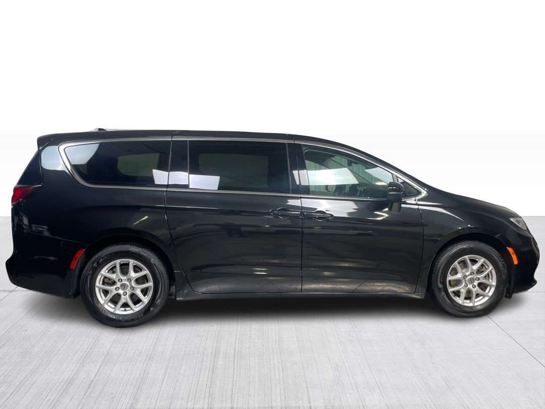 2023 Chrysler Pacifica Touring L FWD — снимка 1