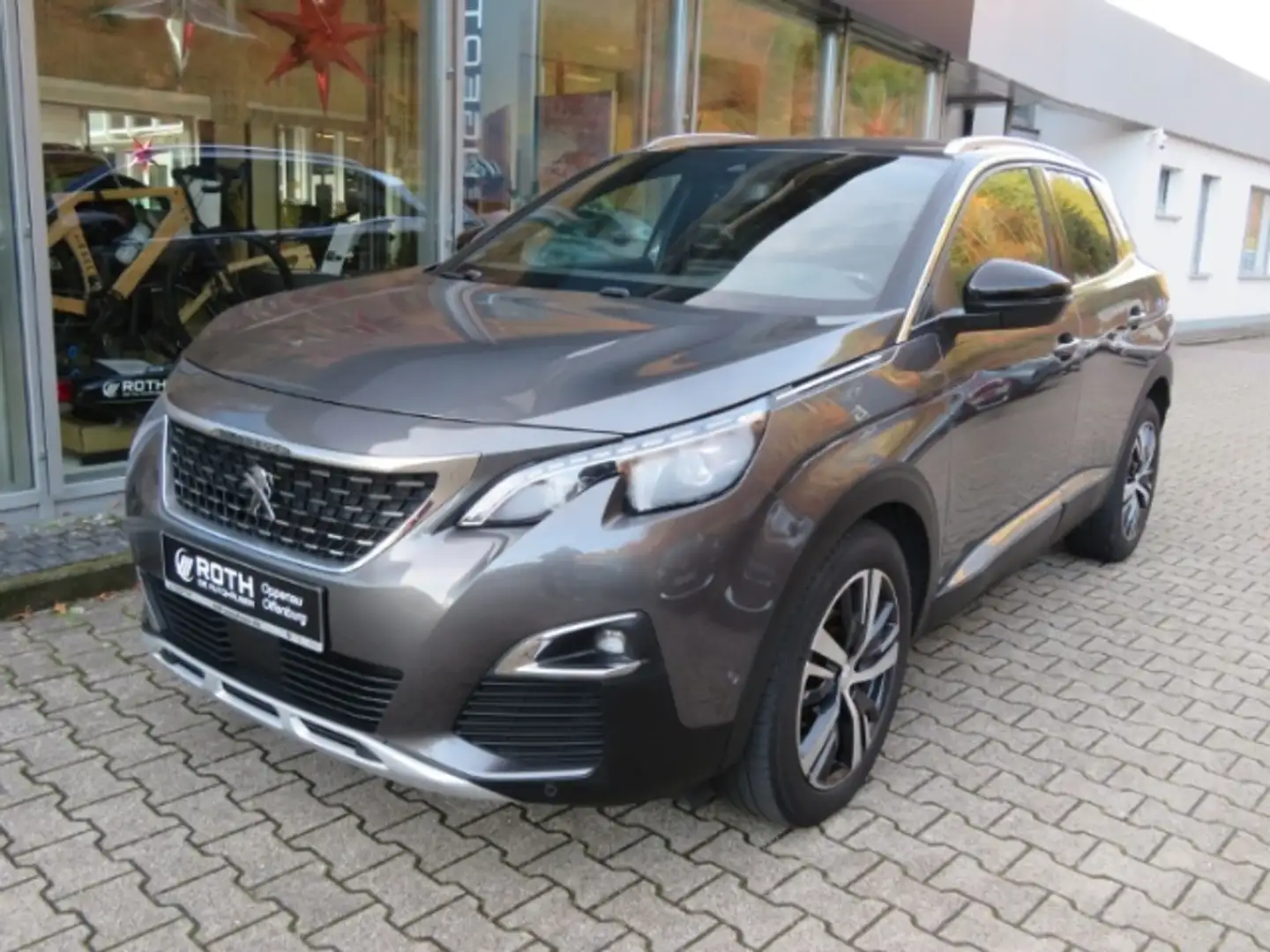 Peugeot 3008 BlueHDi 150 Stop & Start Allure Panorama Navi Dyn. Grau - 2