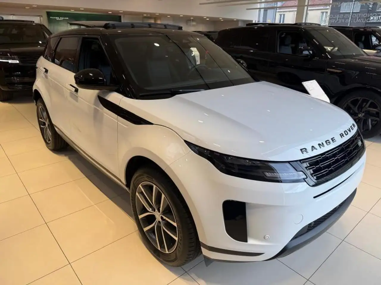 Land Rover Range Rover Evoque 2026