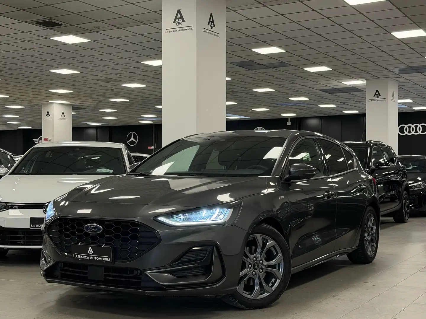Ford Focus 1.0 ecoboost hybrid ST-Line 125cv Grigio - 1