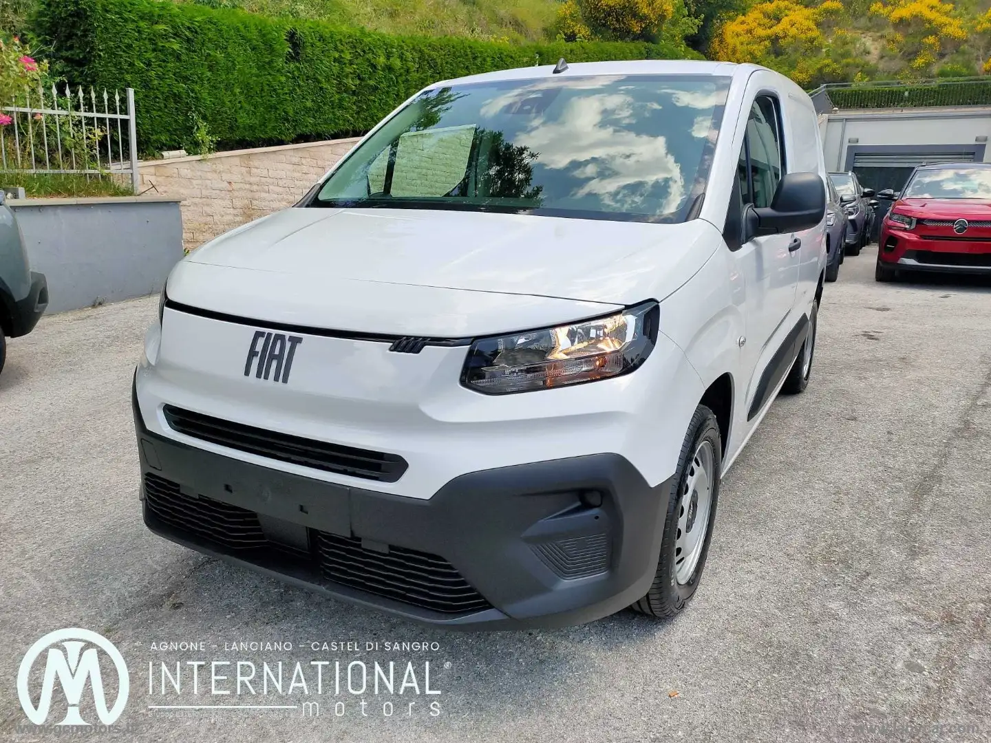 Fiat Doblo DOBLO 1.5 BlueHdi 100CV PC-TN Van Wit - 1