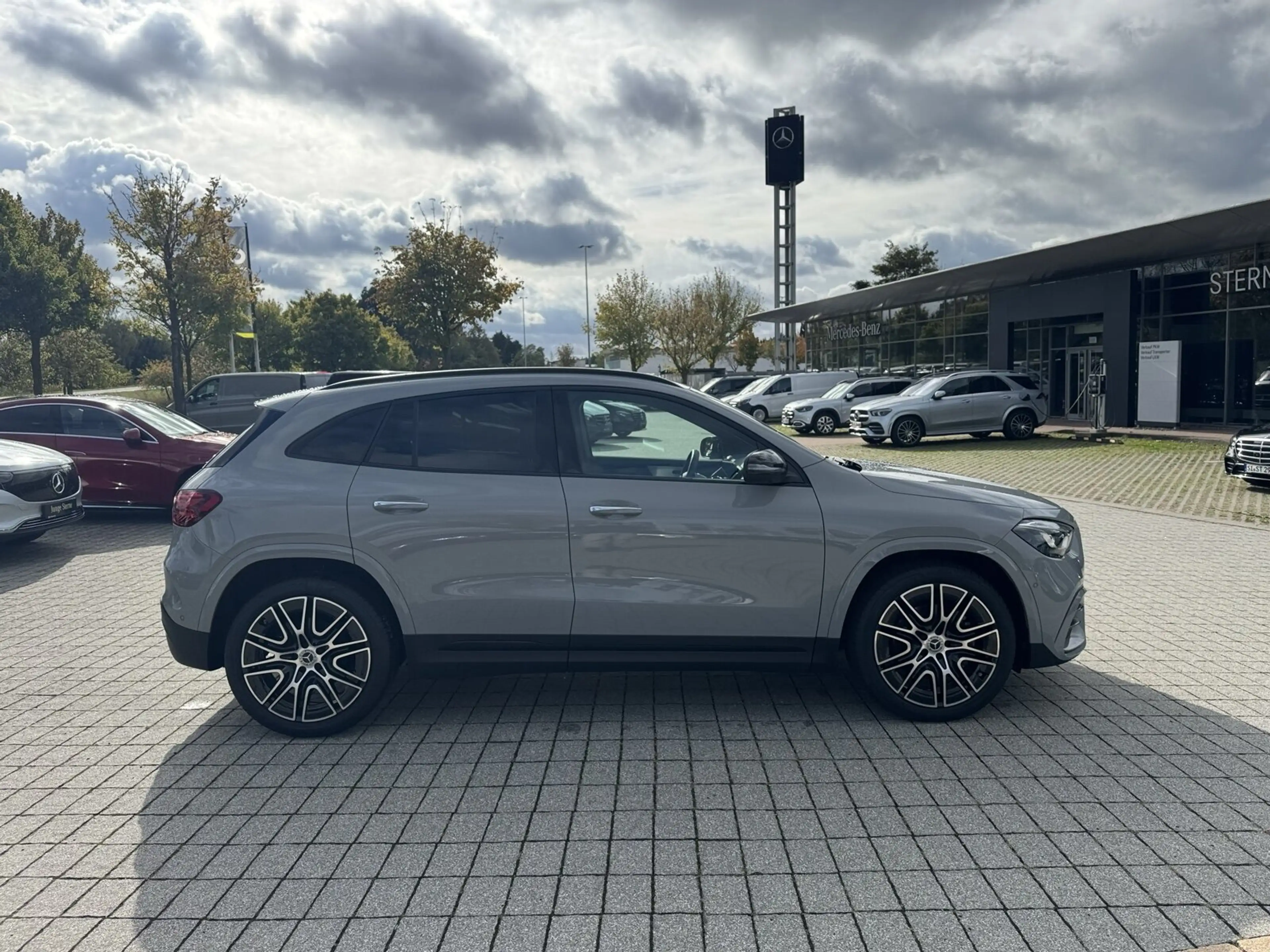 Mercedes-Benz GLA 200 GLA 200 AMG Line Special Edition/Navi/Pano.-Dach — photo 8
