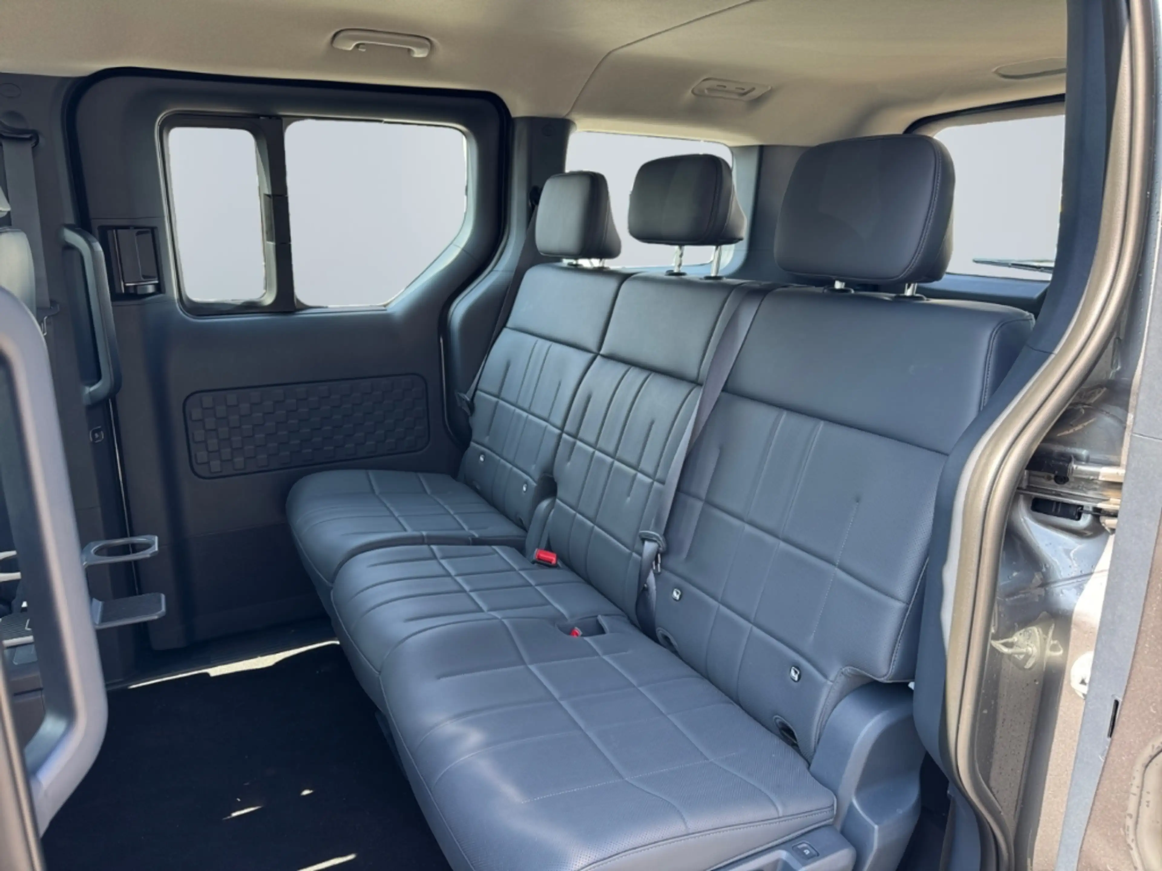 Kia PV5 Passenger Passenger Elite 71.2 kWh Navi Klimaautom SHZ PDCv+ — photo 13