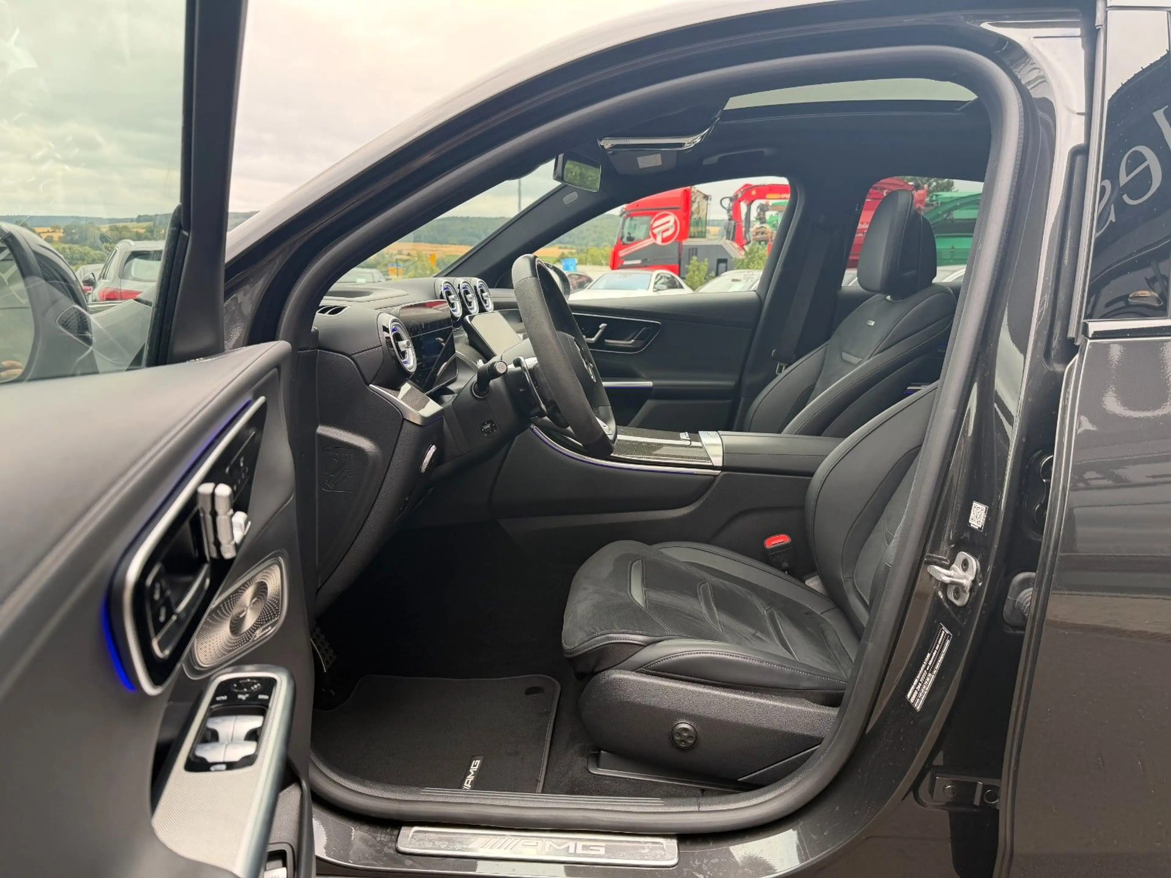Mercedes-Benz GLC 63 AMG Coupe HUD+Drivers+Burm+360°+Pano+Digi — photo 10
