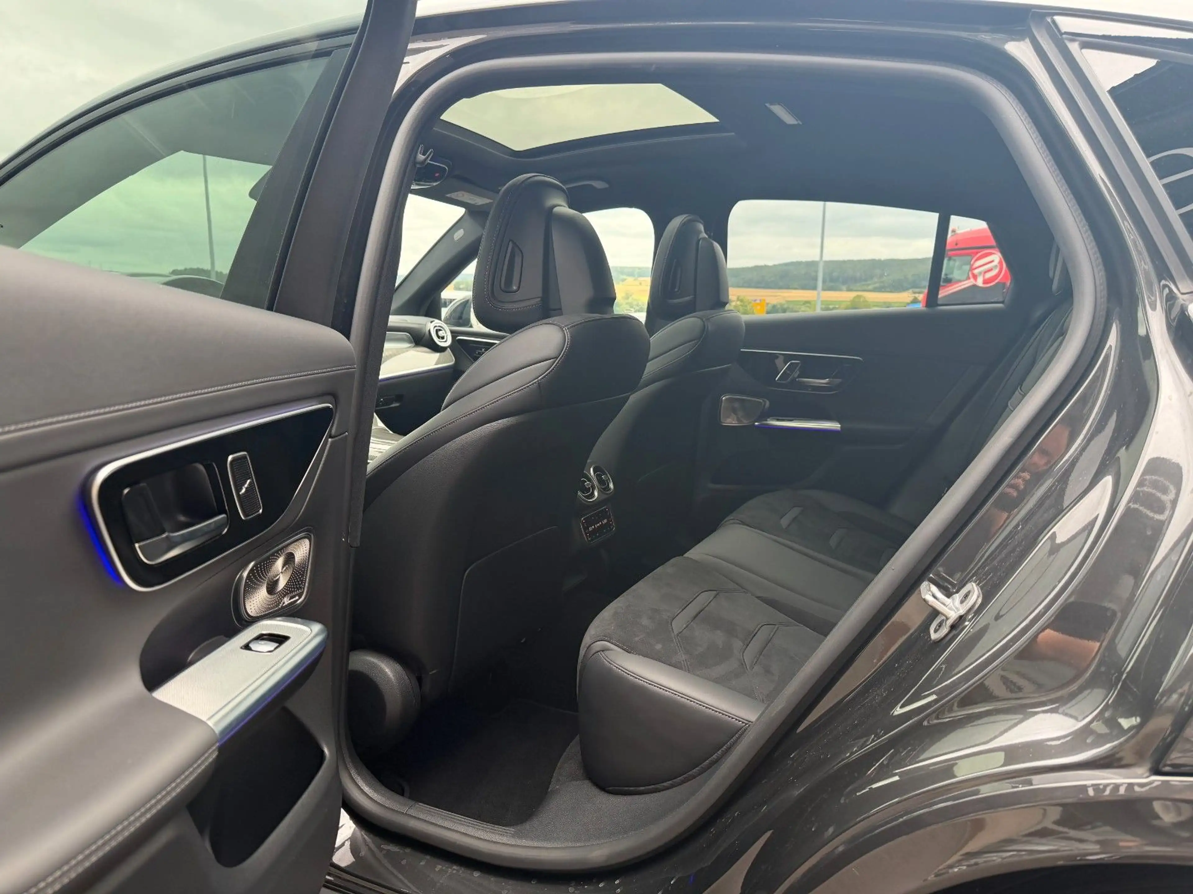 Mercedes-Benz GLC 63 AMG Coupe HUD+Drivers+Burm+360°+Pano+Digi — photo 9