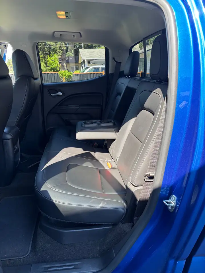 GMC Canyon photo GMC Canyon