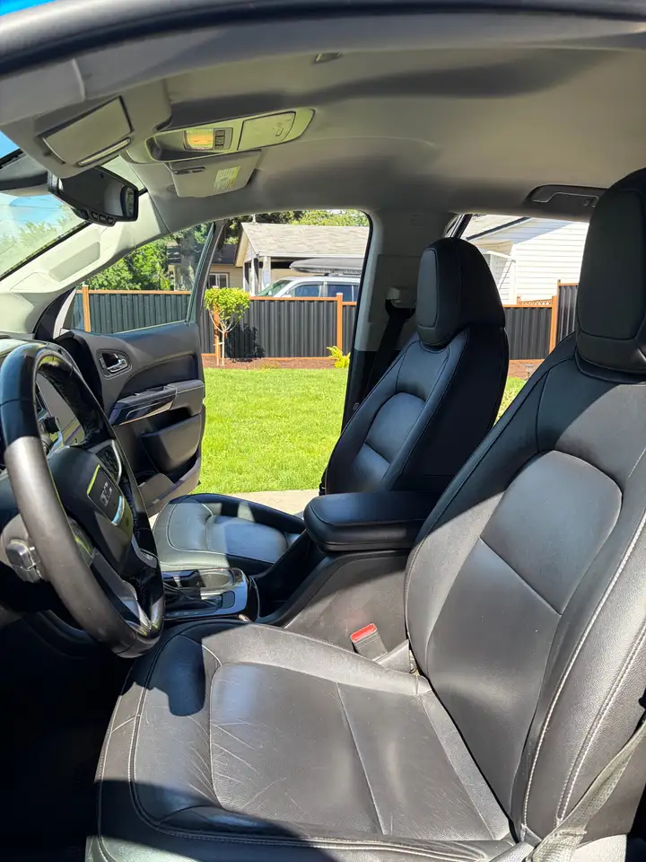 GMC Canyon photo GMC Canyon