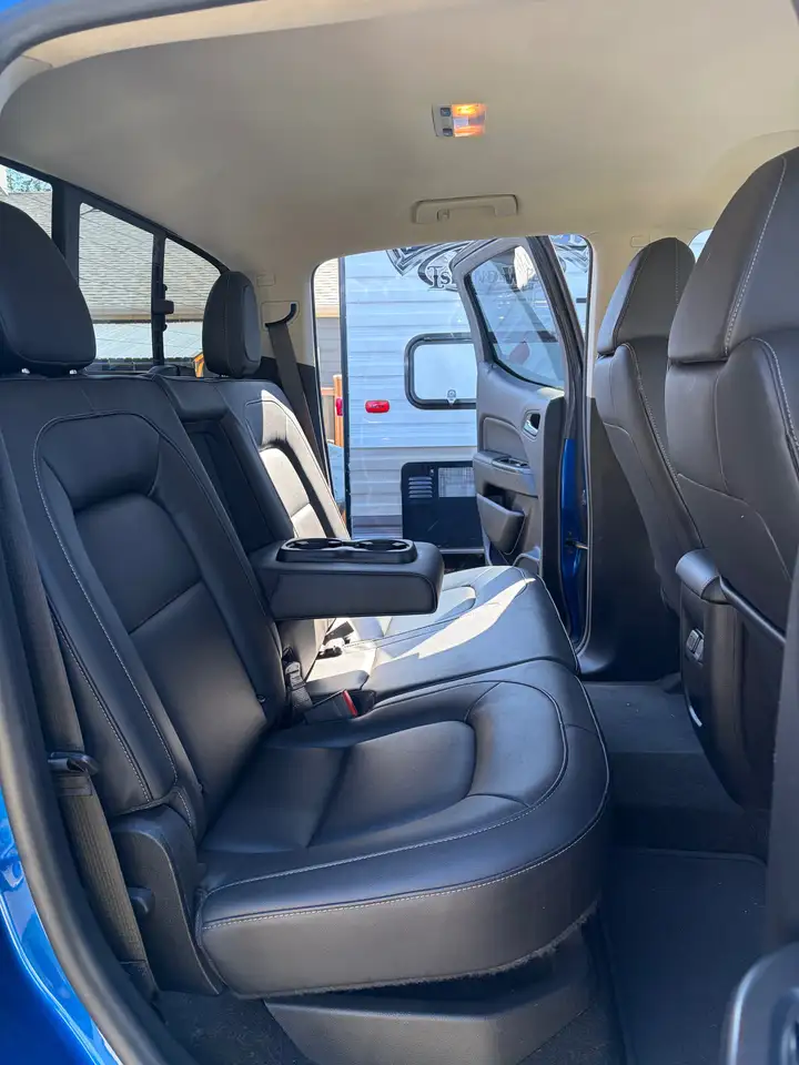 GMC Canyon photo GMC Canyon