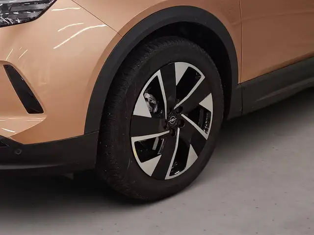 Opel Grandland view 8