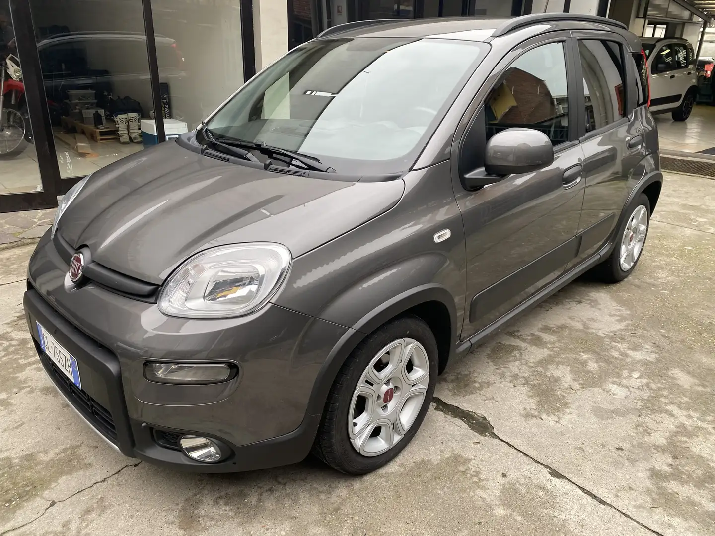 Fiat Panda 1.0 firefly hybrid City Life s&s 70cv 5pti Grau - 1