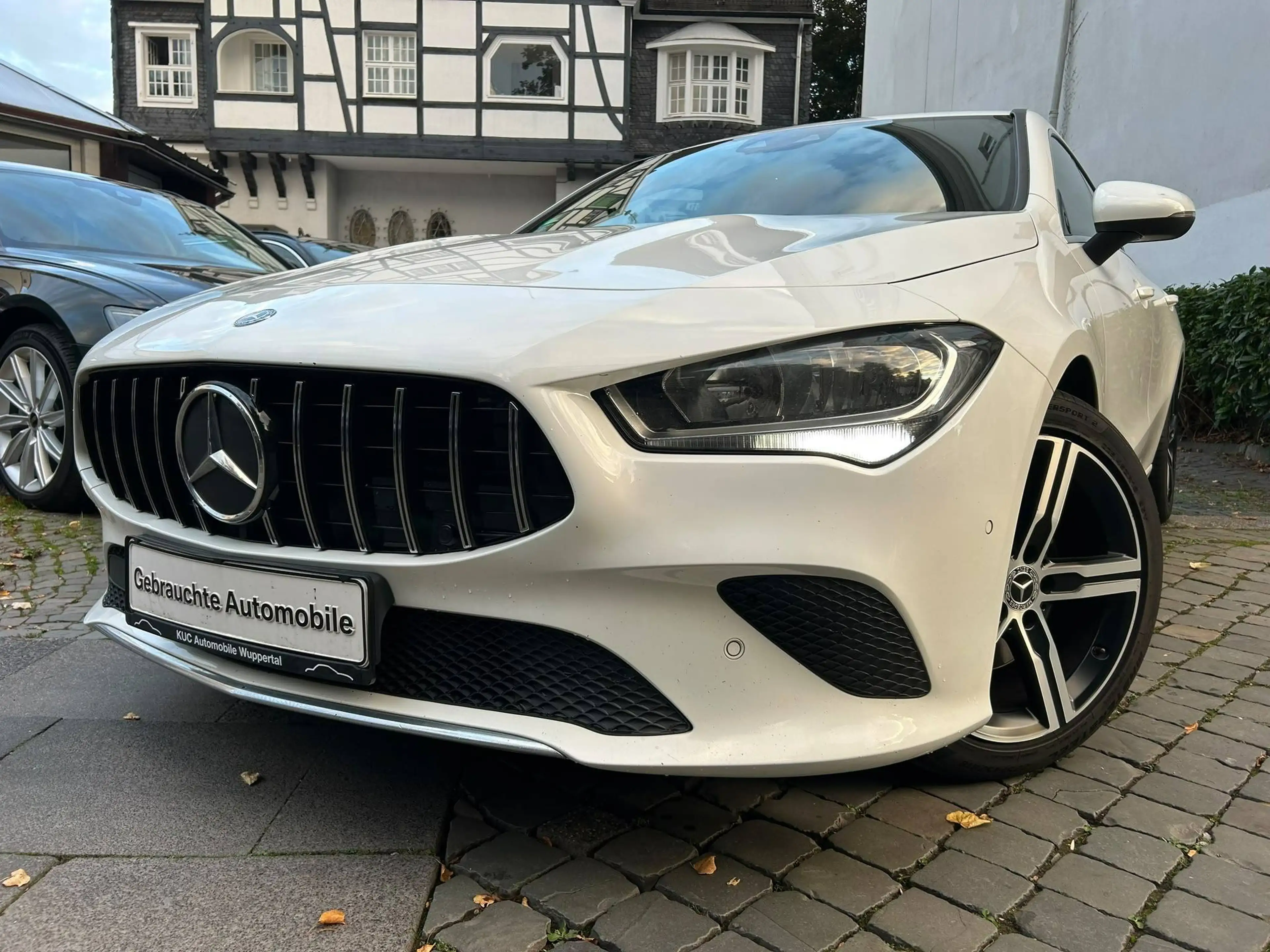 Mercedes-Benz CLA 180 CLA 180d Aut. SB Navi/T-Leder/2.Hand — photo 2