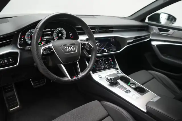 Audi A6 view 14