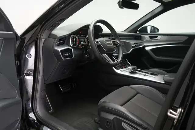 Audi A6 view 13