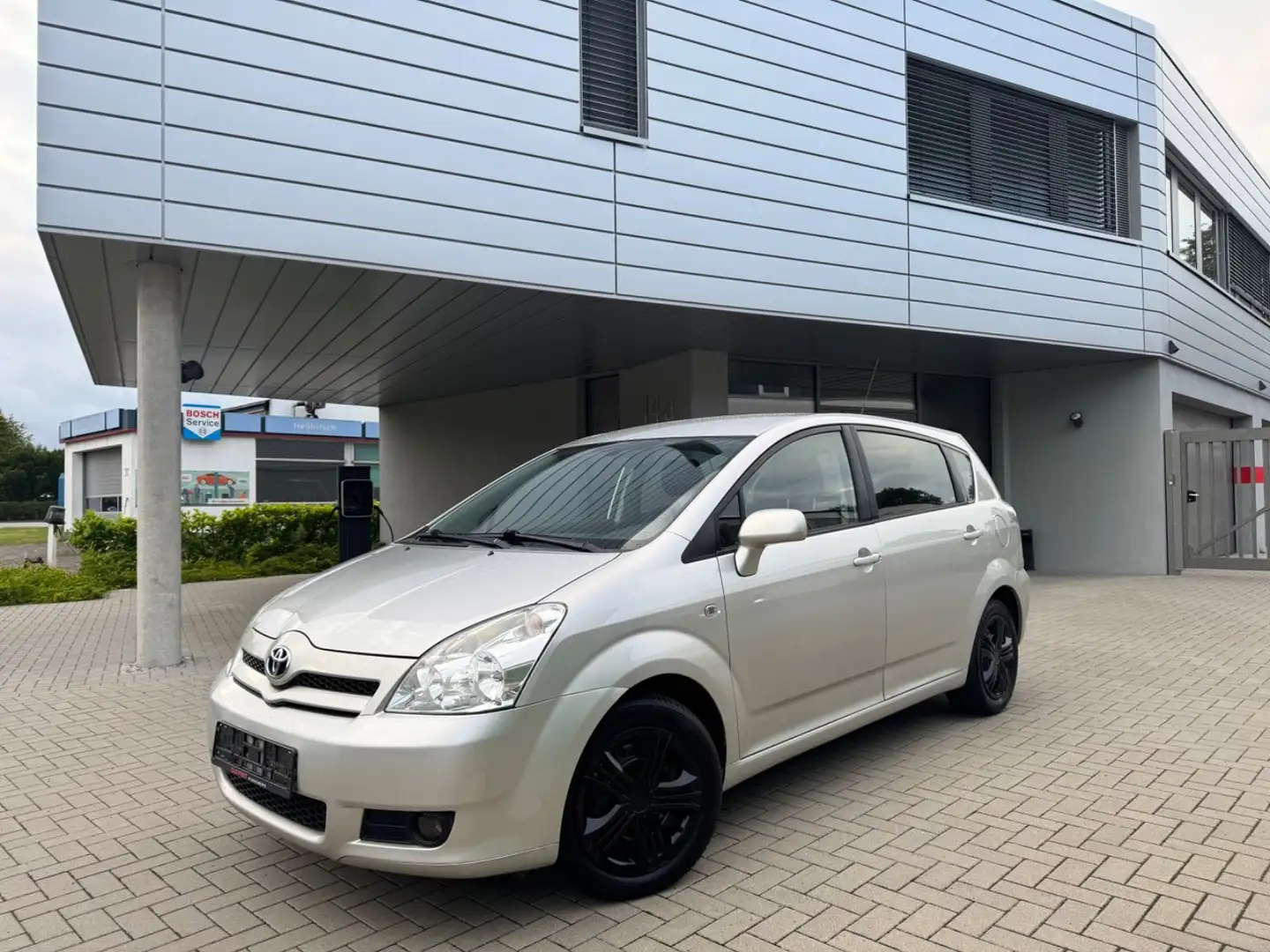 Toyota Corolla Verso 1.8 Sol 7 SITZE KLIME TÜV NEU Argento - 2