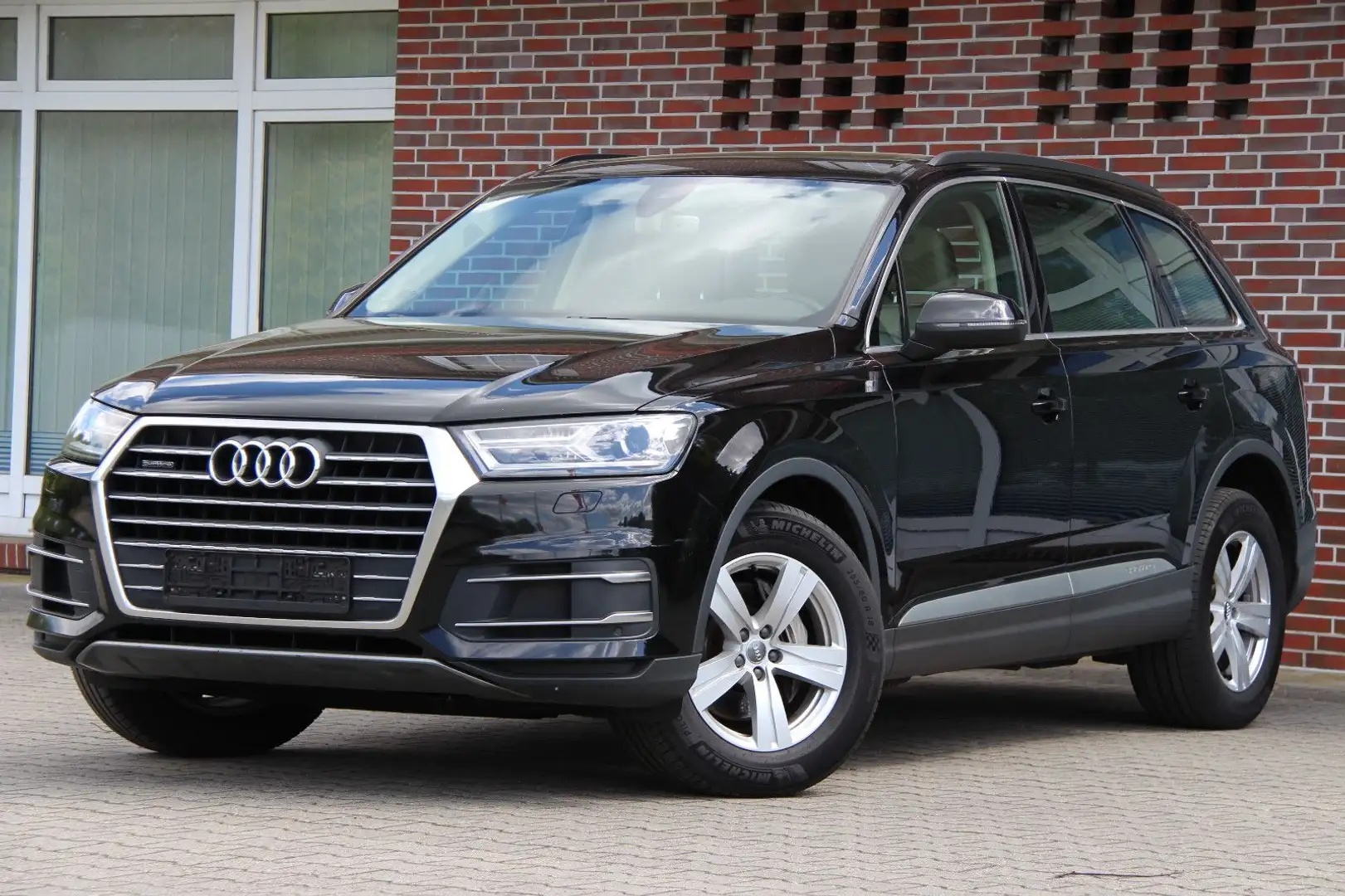 Audi Q7 3.0 TDI quattro*LEDER*PANORAMA*MEMORY*BOSE* Noir - 1