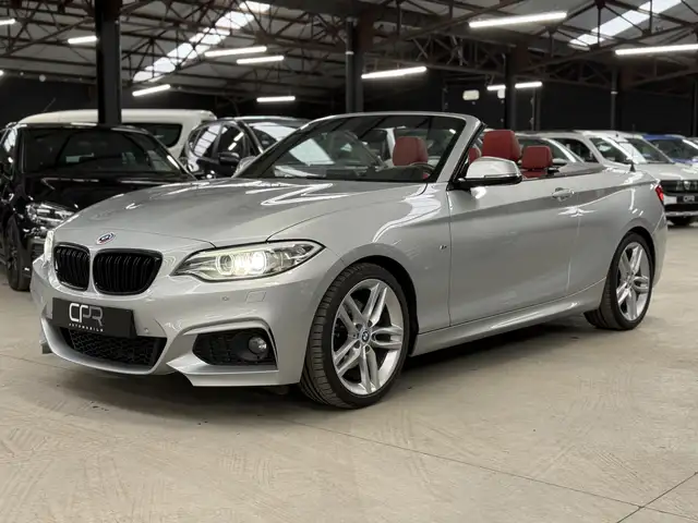 BMW 220 i * PACK M * GPS * LED * SIEGE CH * ATTELAGE