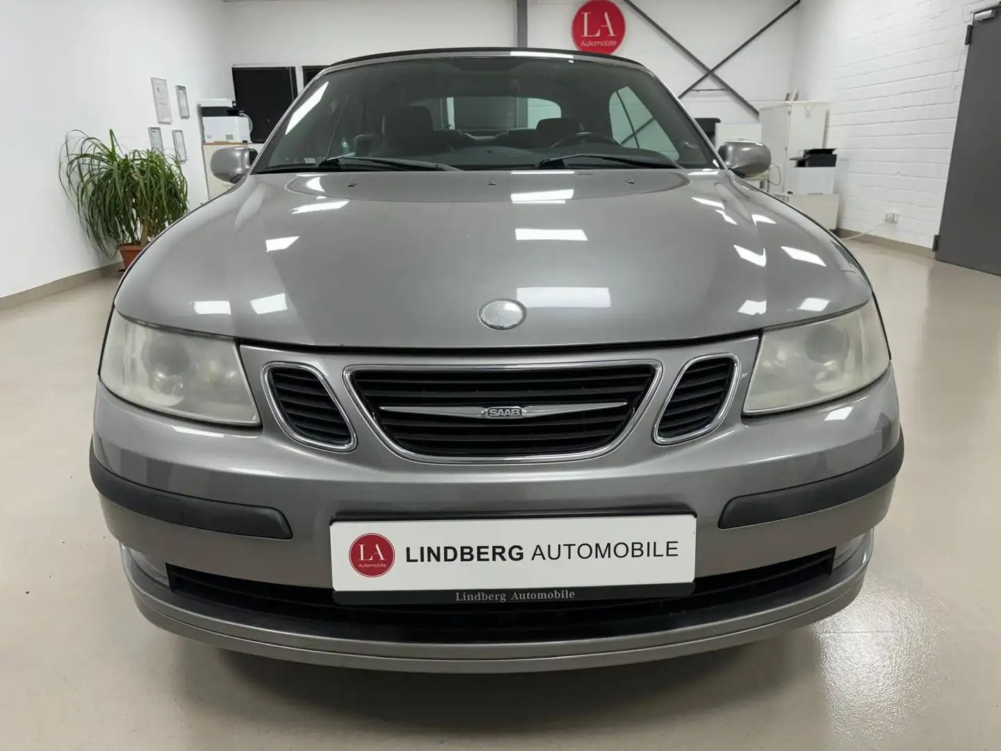 Saab 9-3 Cabriolet 1.8 T Vector*AC*MP3*ZV*ISOFIX*LMF* Grau - 2