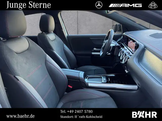 Mercedes-Benz 300 view 5