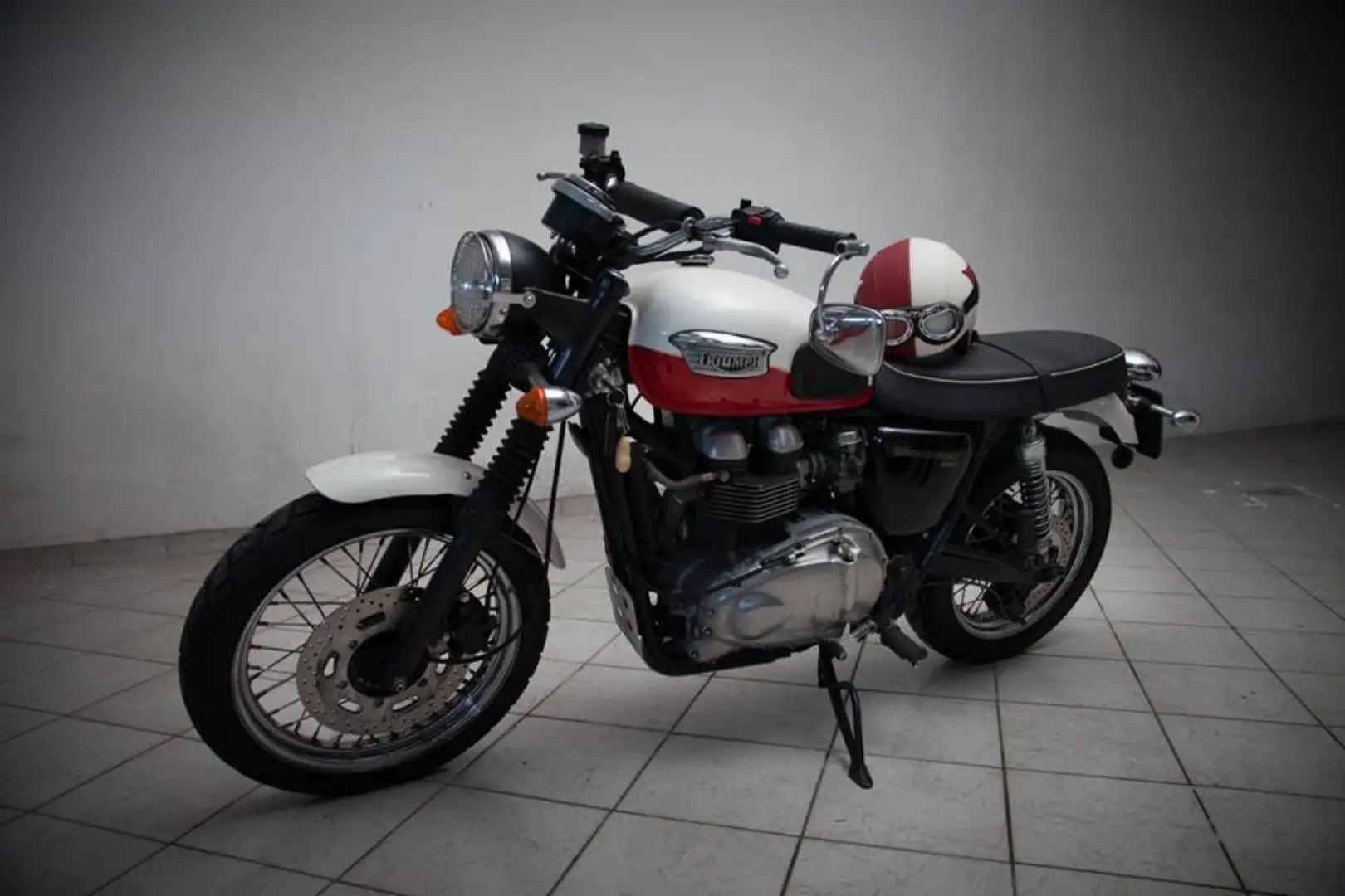 Triumph Scrambler Triumph scrambler 900 carburatori Steve McQueen Roşu - 1