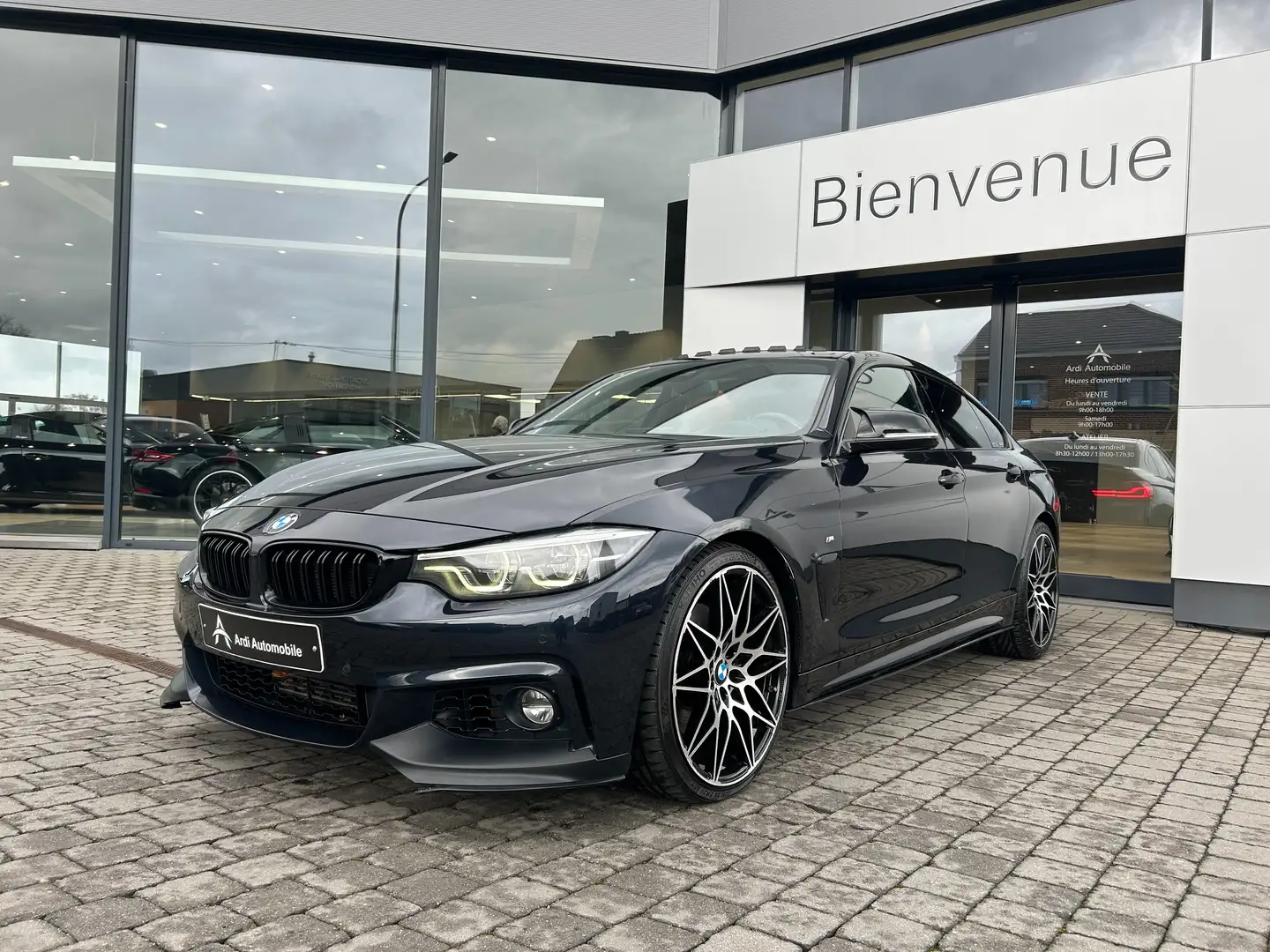 BMW 418 Gran Coupé 418iA *GARANTIE*PACK M*TOIT OUV*LED* Bleu - 1