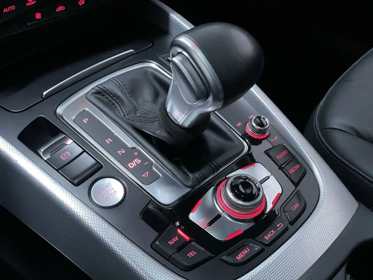 Audi Q5 снимка Audi Q5